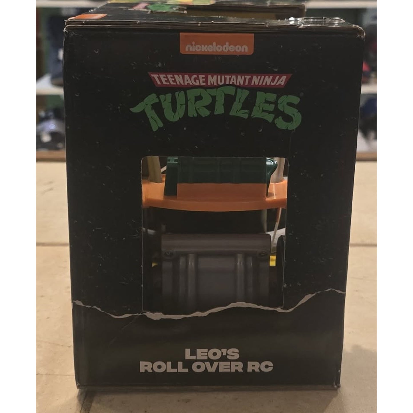 Nicelodeon TMNT Leo's Roll Over RC Car