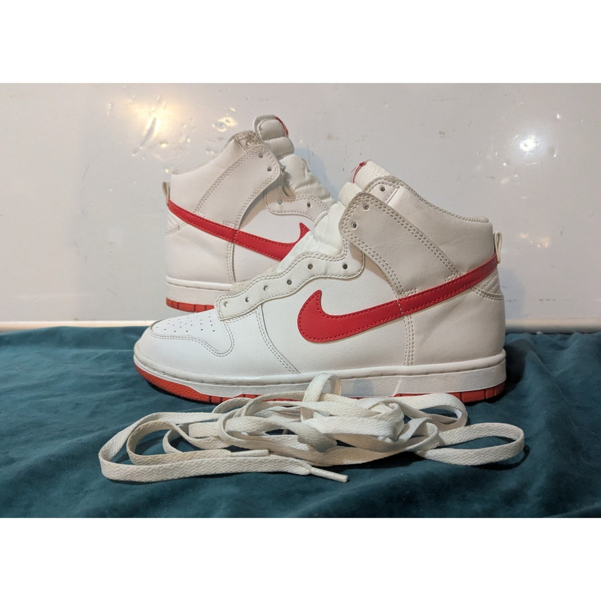 Nike Dunk High White Picante Red Size 8.5 DV0828-100