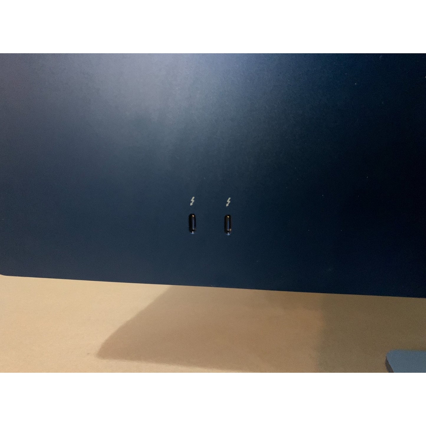 2021 Apple iMac 24" M1 3.2GHz 8GB RAM 256GB SSD Blue MJV93LL/A