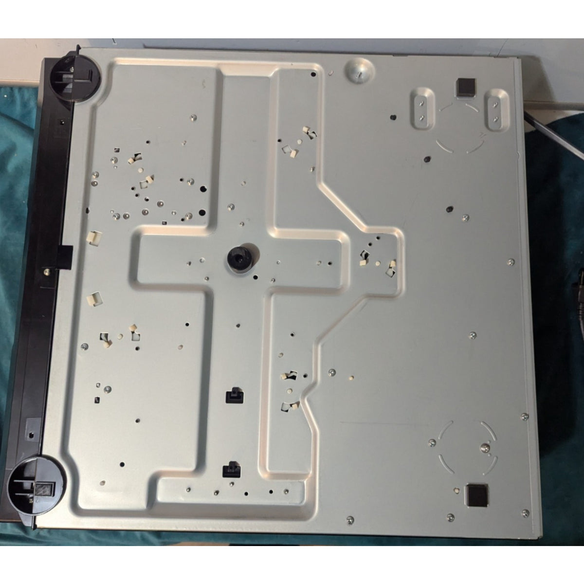 Sony CDP-CX355 MegaStorage 300 Disc CD Changer Player (FOR PARTS)