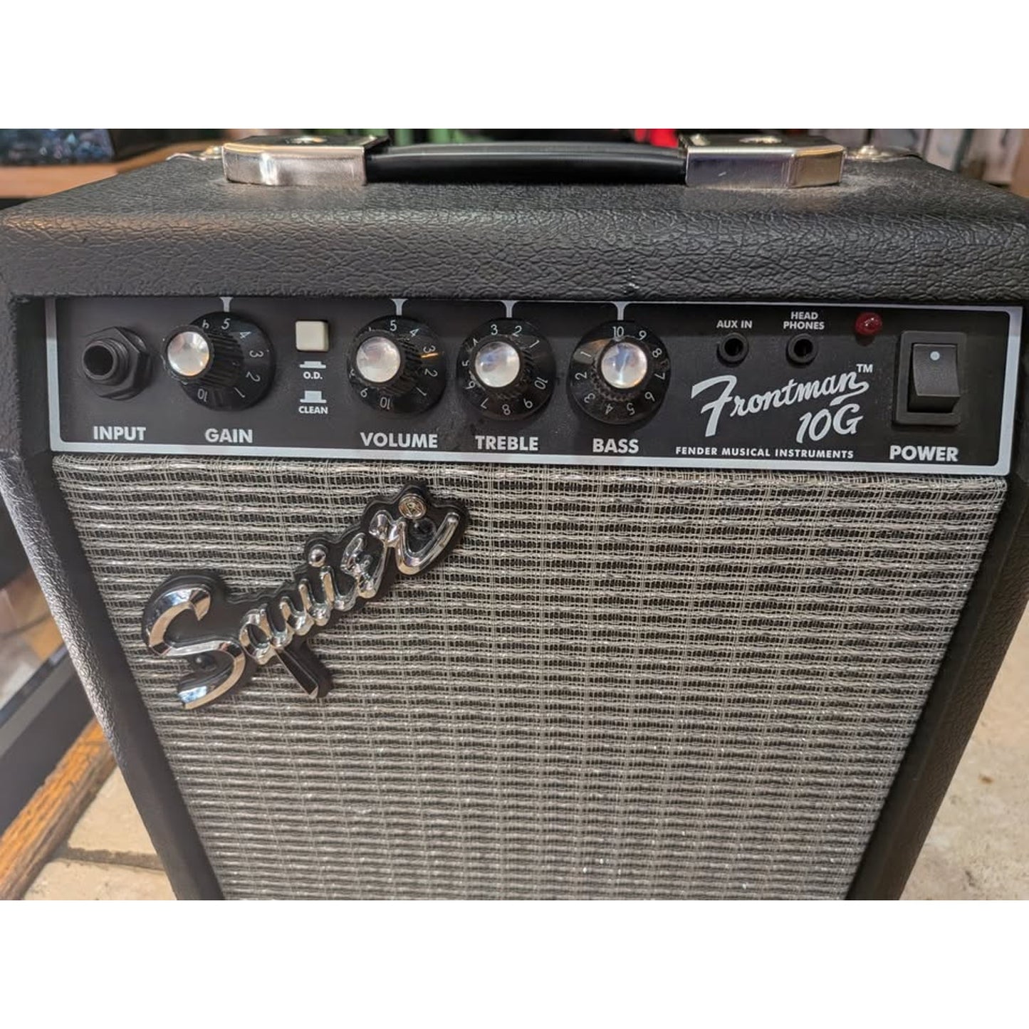 Fender Frontman 10G 10-Watt Guitar Apmliflier / Black