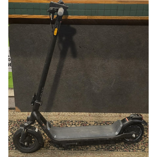NIU KQi 100P Electric Kick Scooter / 17.4 mph / 18 miles / KQI100P /