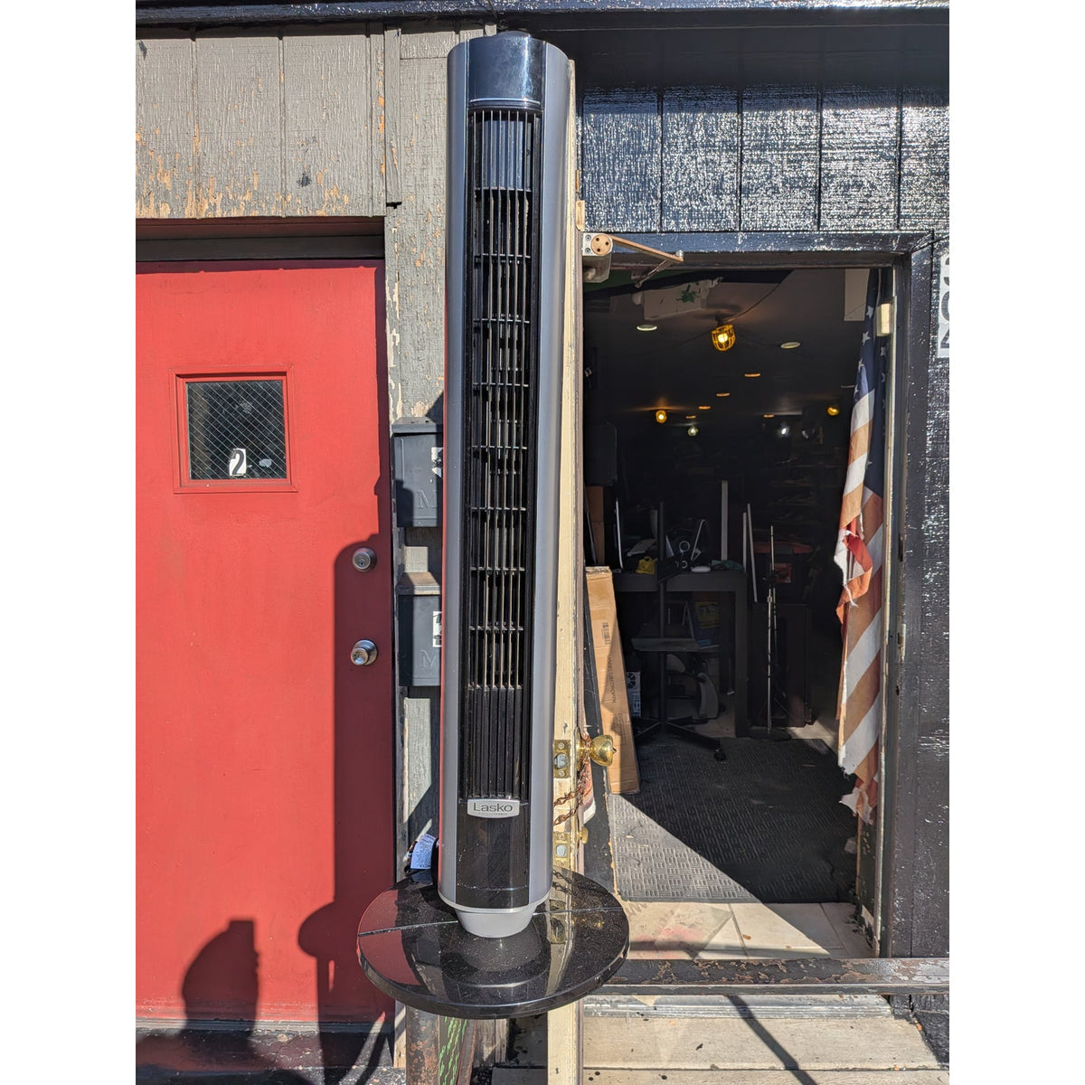 LASKO Wind Curve Tower Fan / TDC401