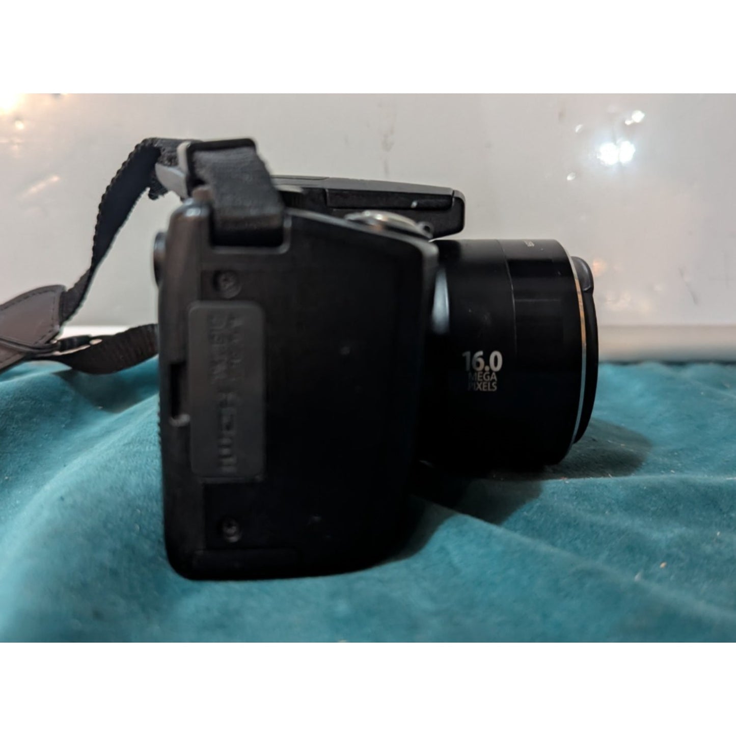 Canon PowerShot SX500 IS 16.0 MP Digital Camera