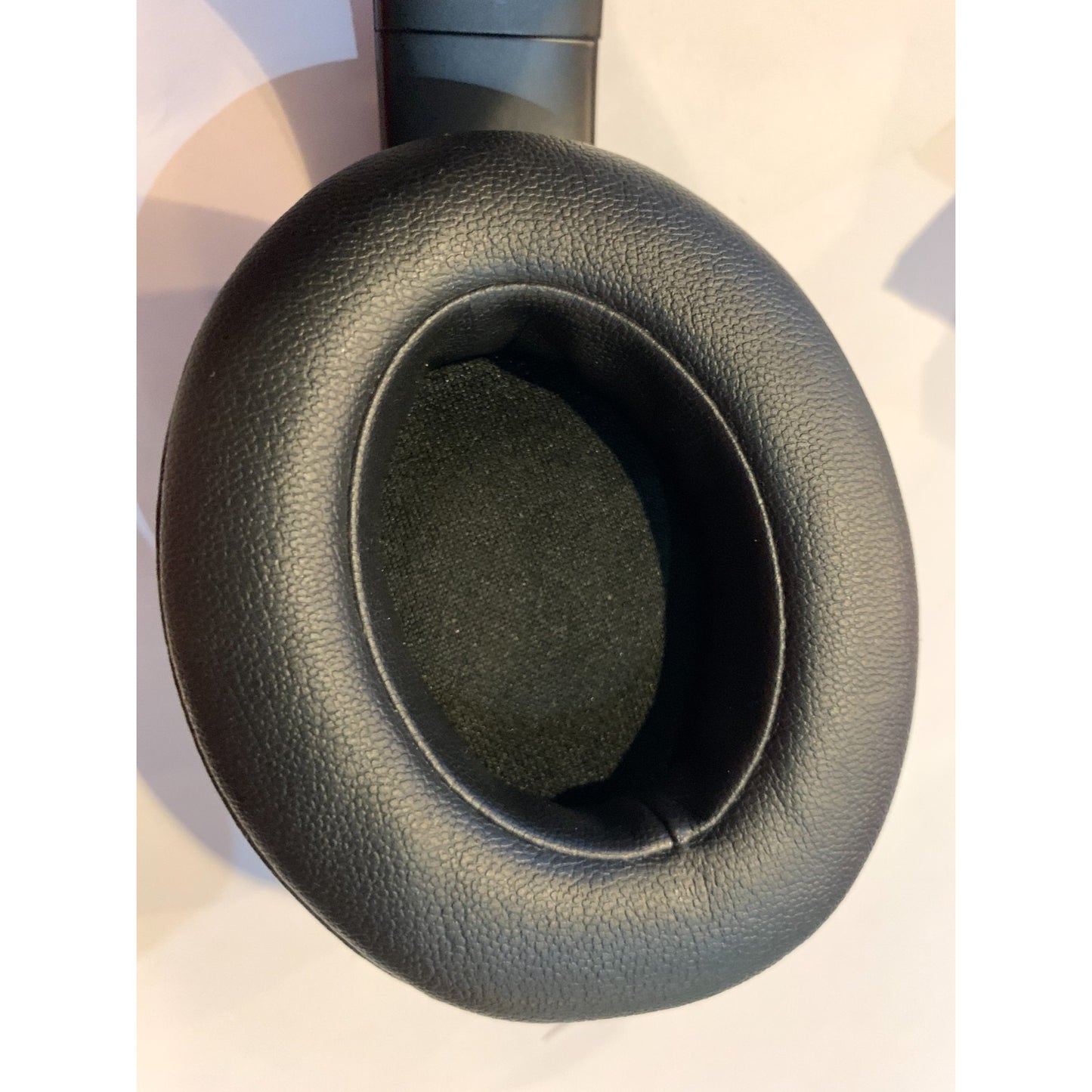 Beats Studio3 Wireless Over-Ear Bluetooth Headphones Black A1914