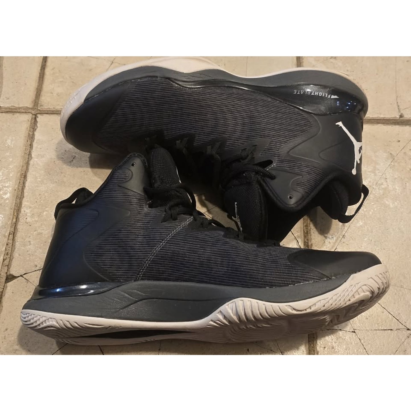 Nike Air Jordan Suber Fly 3 / 11M / 684933-002 /