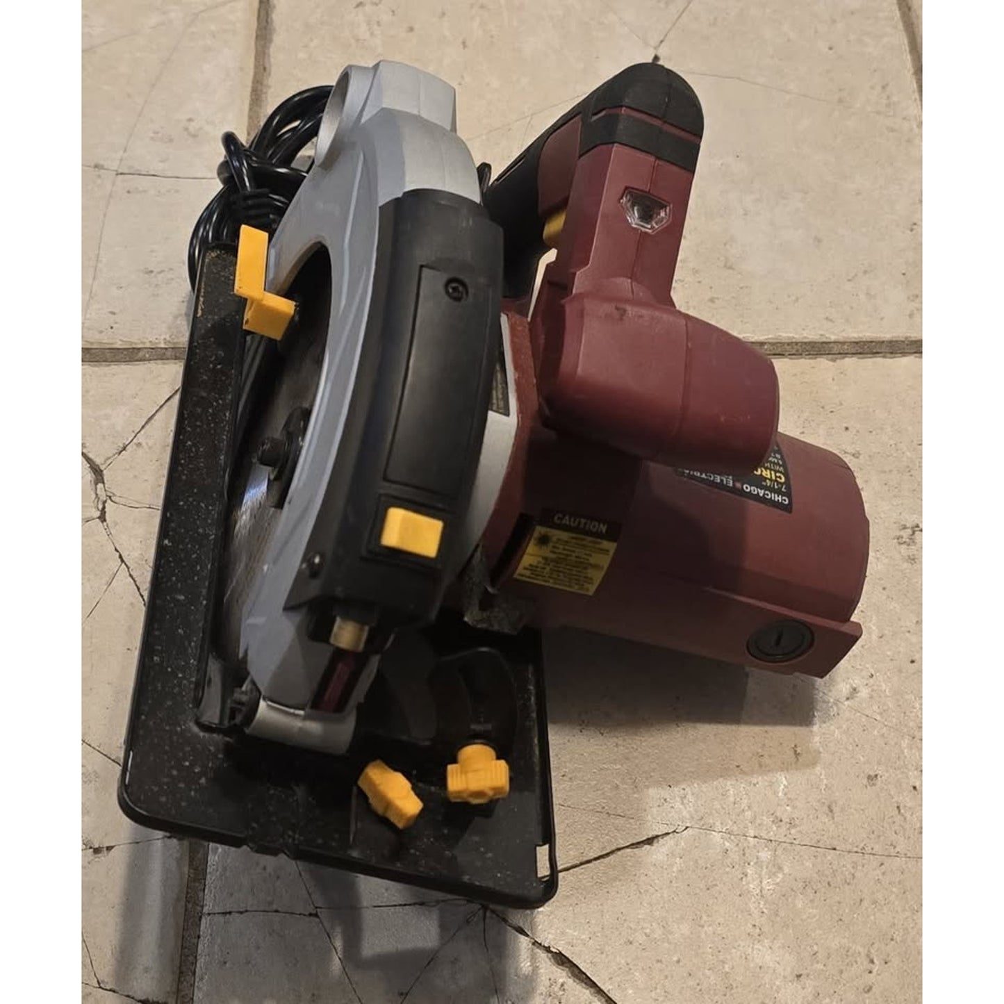 Chicago 7-1/4" Circular Saw w/ Laser / 69078 /