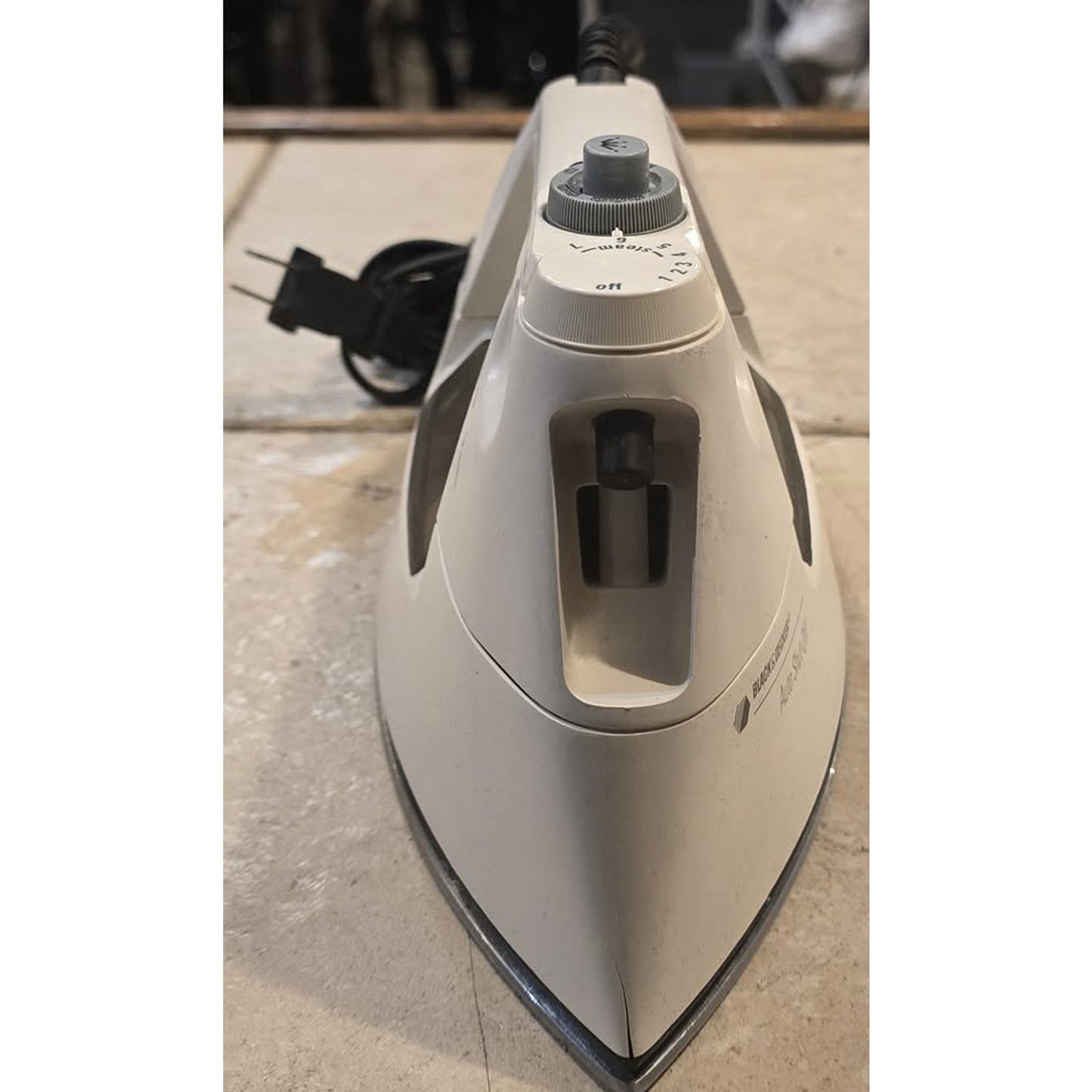 Black & Decker Auto Shot Off Iron