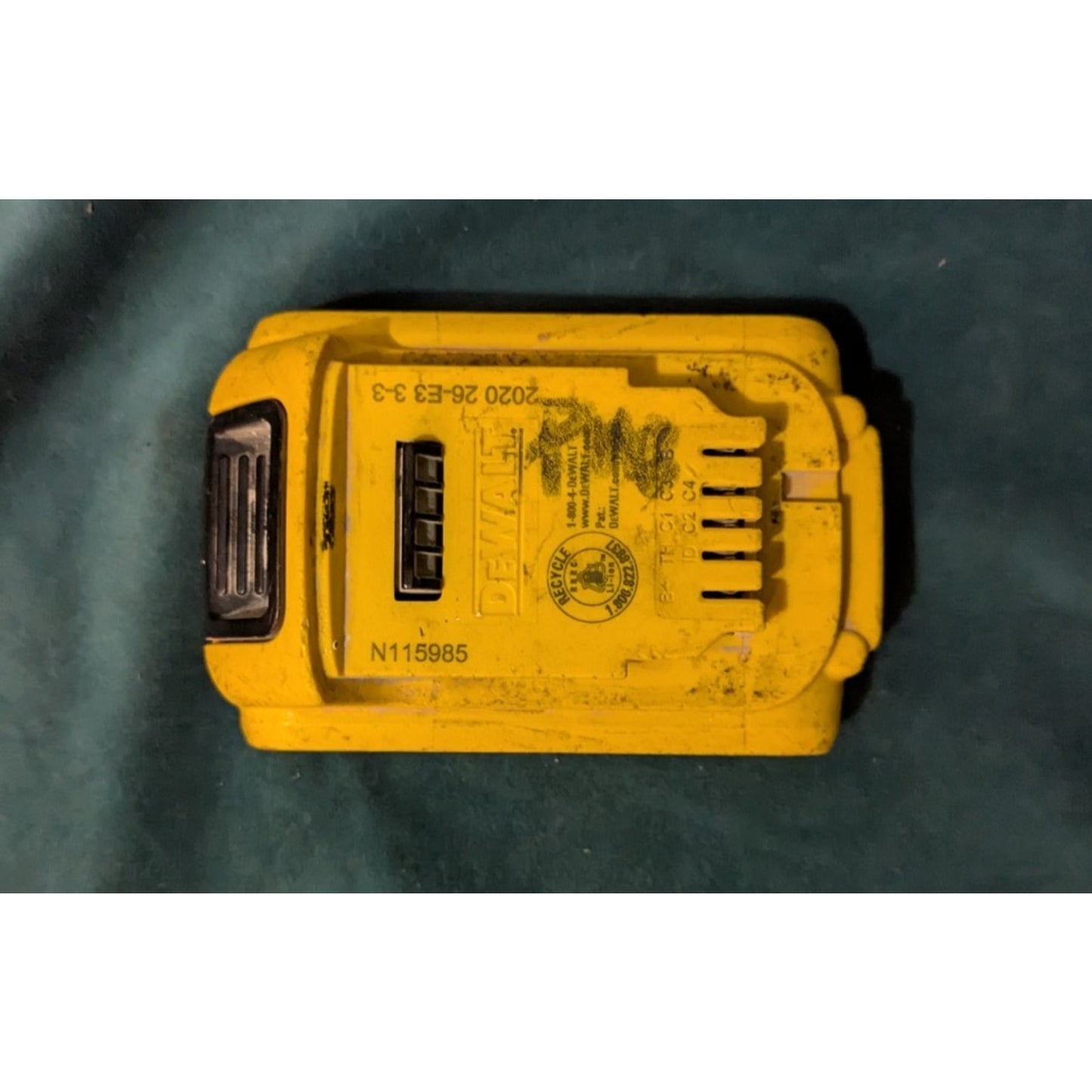DEWALT DCB203 20V MAX 2.0 Ah Lithium-ion