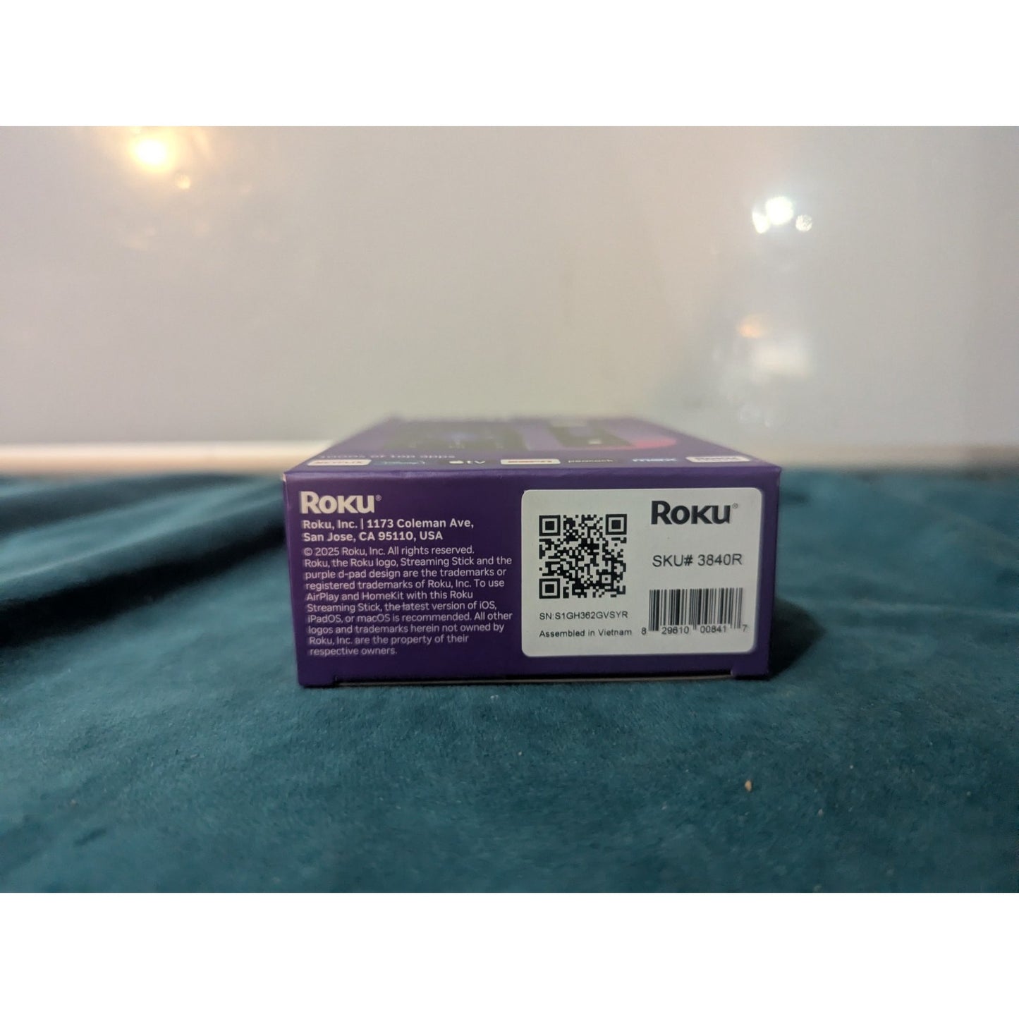 Roku Streaming Stick with Roku Voice Remote 3840R