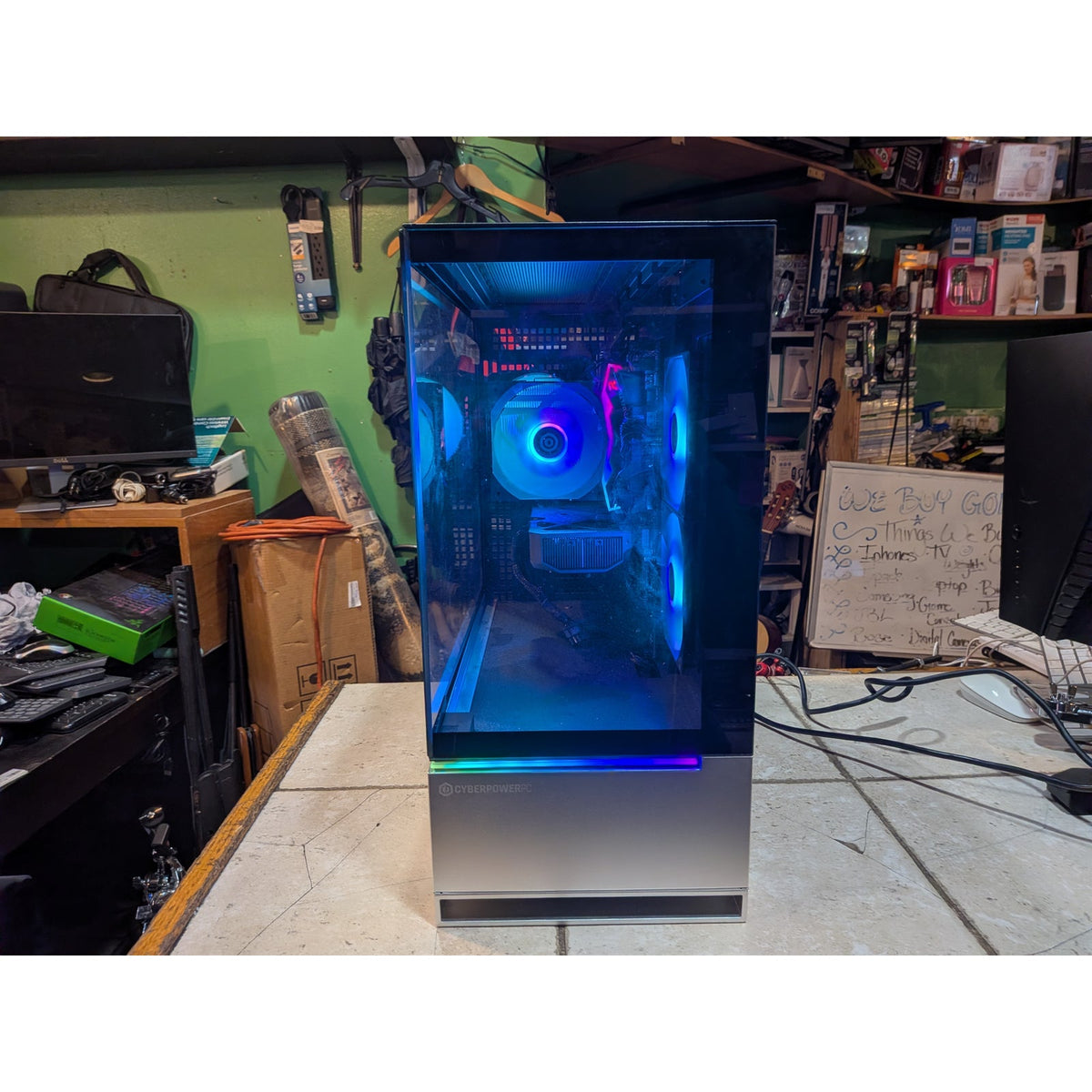 CyberPowePC C Series / ET8404-11422 / Ryzen 5 8400F / RTX 5060 8GB / 1TB SSD /16Ram