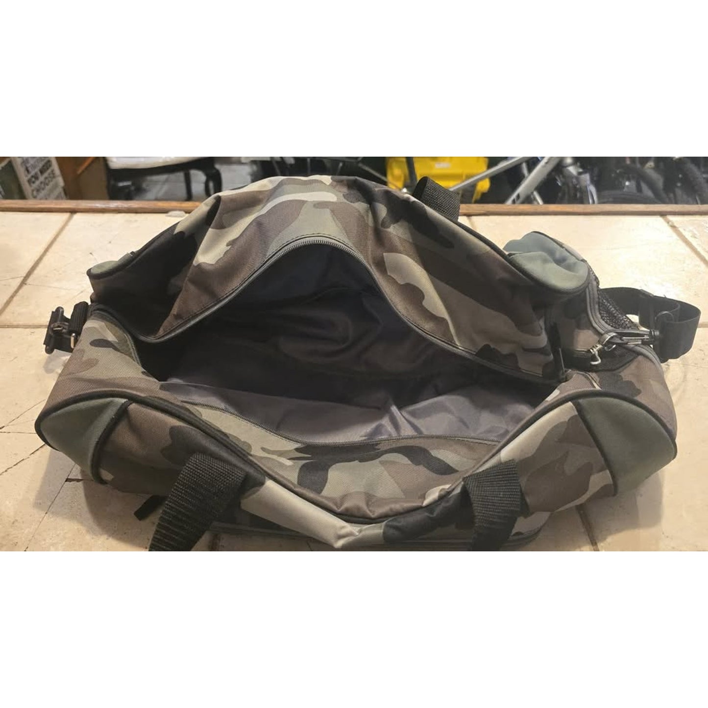 Camo Dufflebag