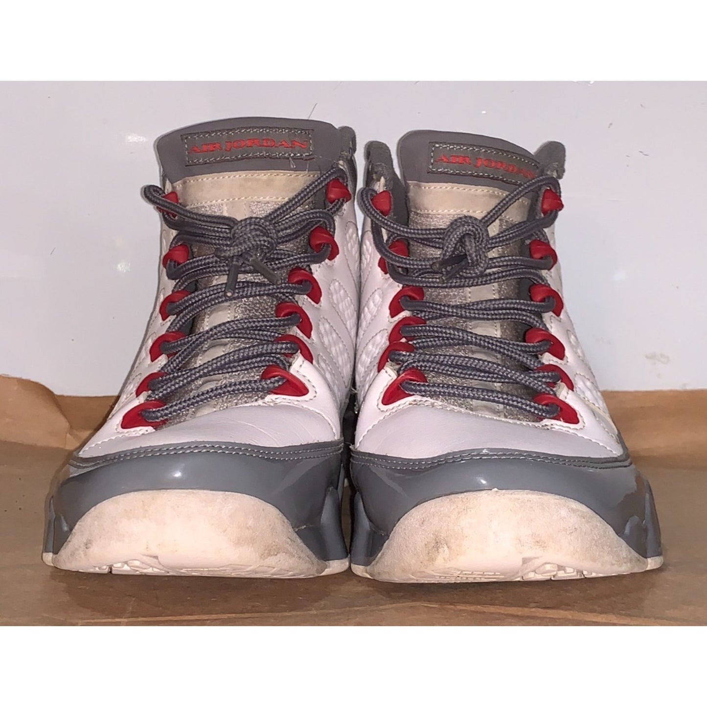 Air Jordan 9 Fire Red Retro Size 8.5 Mens White Grey Sneakers 2022 CT8019-162