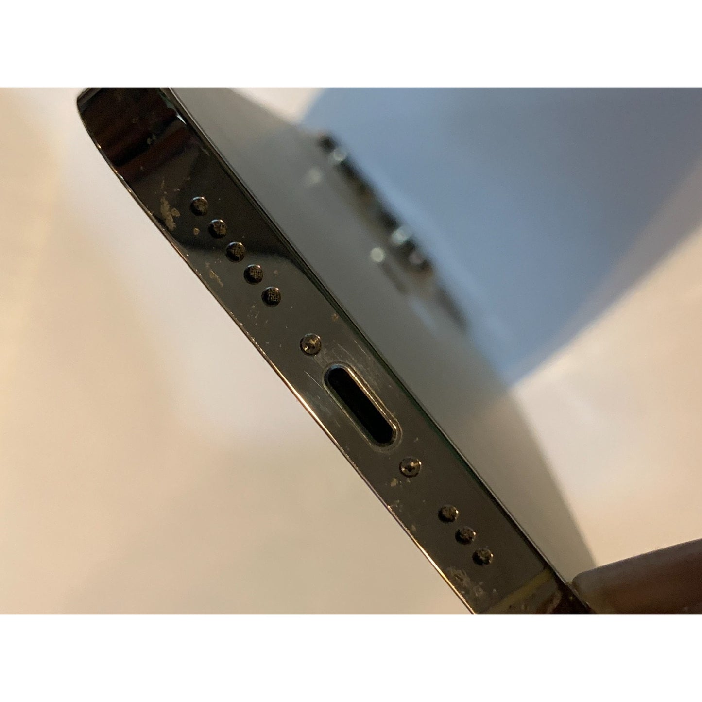 Apple iPhone 14 Pro - 256GB White Unlocked A2650