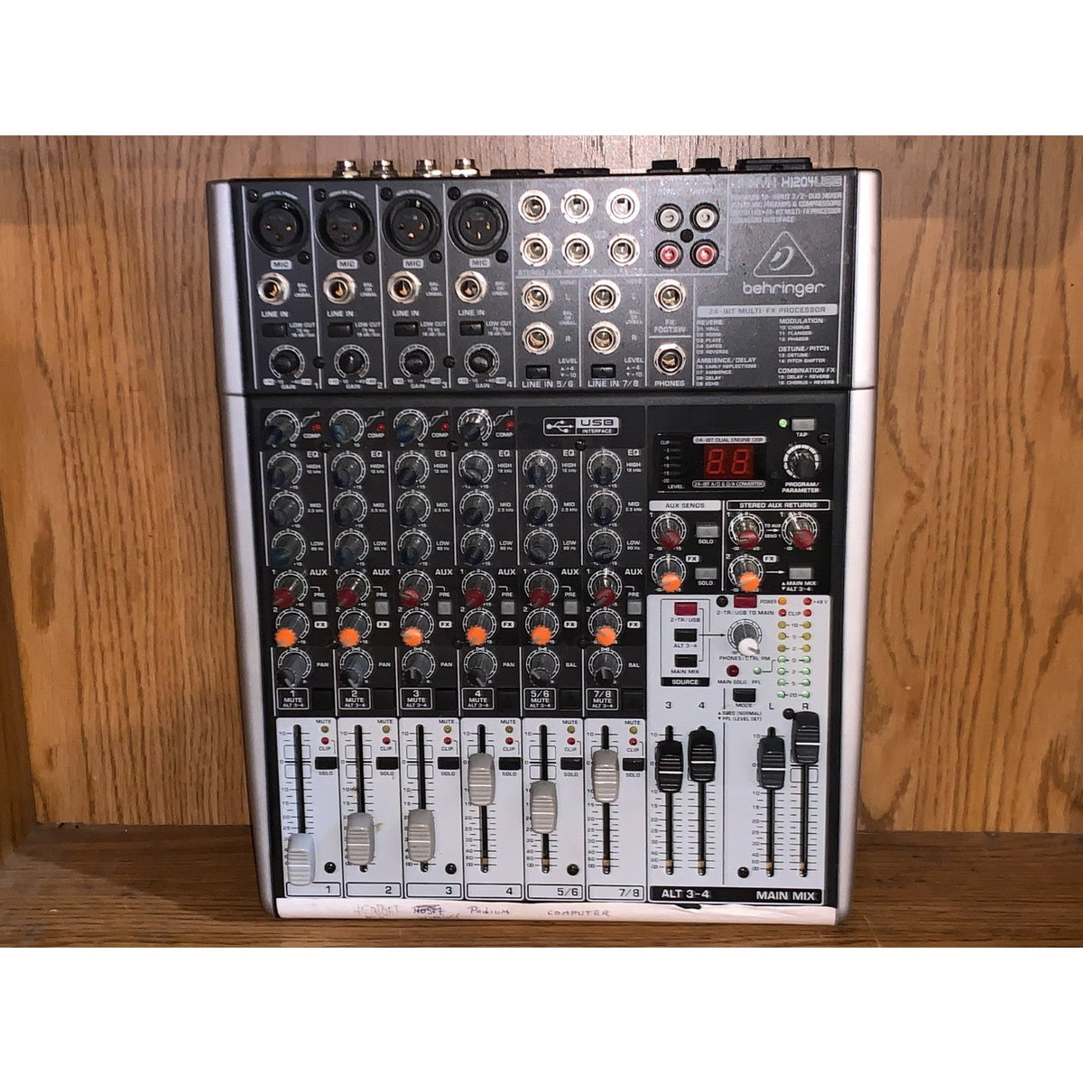 Behringer Xenyx X1204USB Mixer with USB and Effects