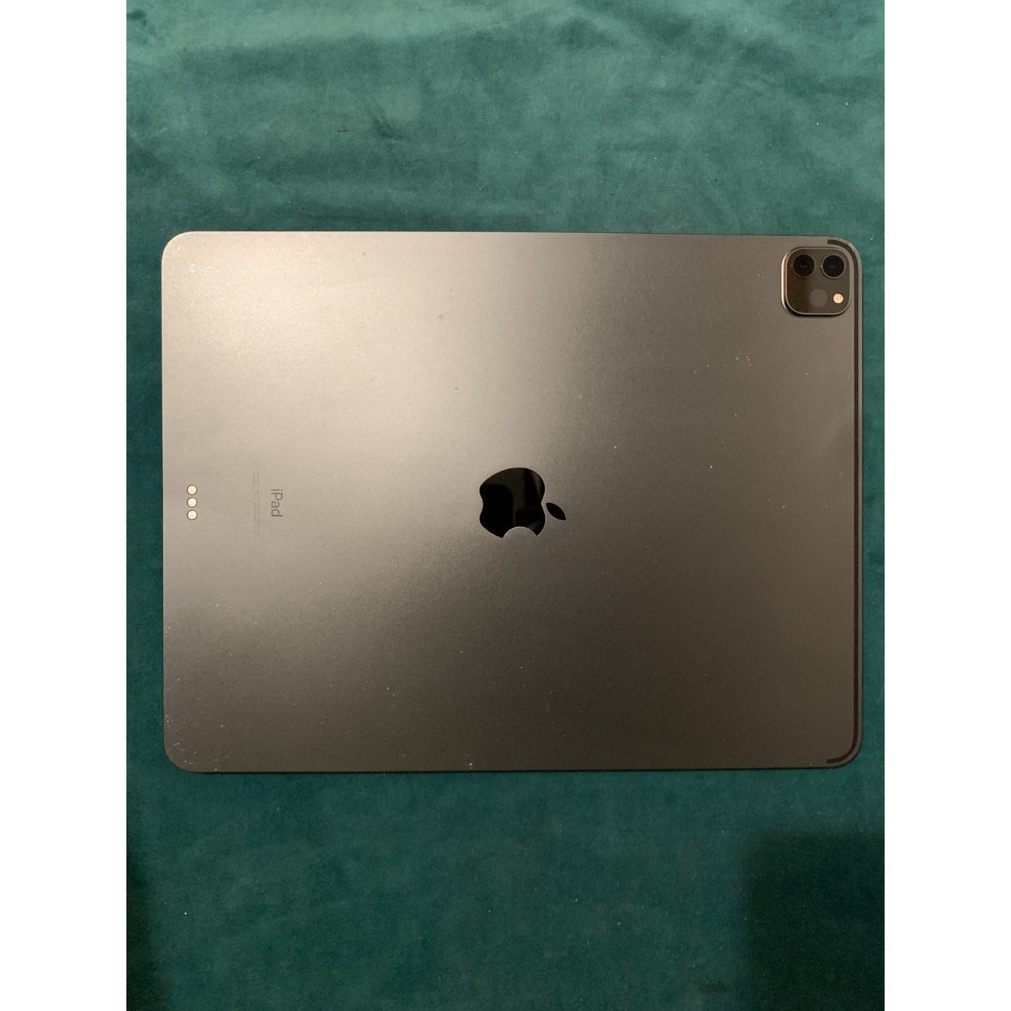 Apple iPad Pro 4th gen - 128GB, Wi-Fi ONLY, 12.9 in -Space Gray/Silver - USED
