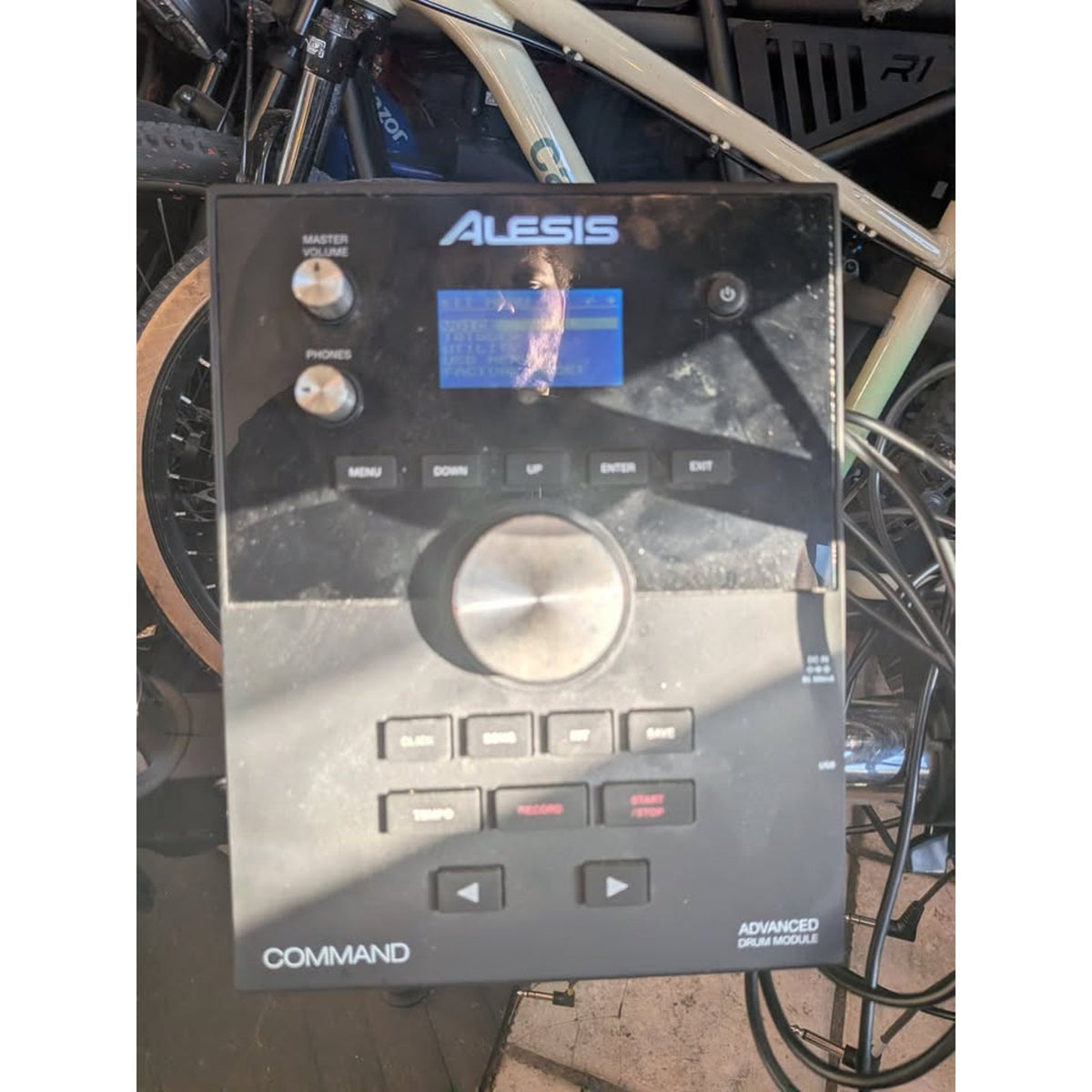 Alesis 8-Piece Command Mesh Electronic Drum Kit / COMMANDMESHKIT