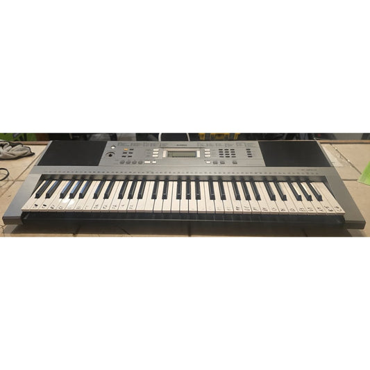 Yamaha 61-Key Portable Electric Keyboard / PSR E353 /