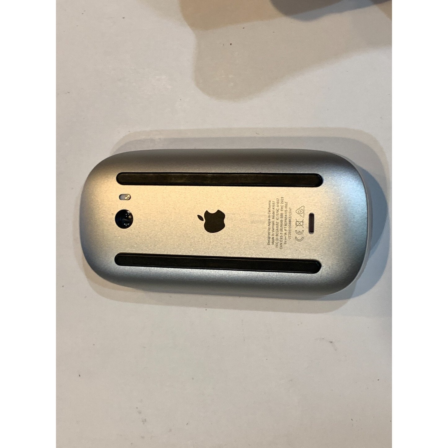 Apple A1657 Magic Mouse 2 Bluetooth Wireless Rechargeable White & Silver