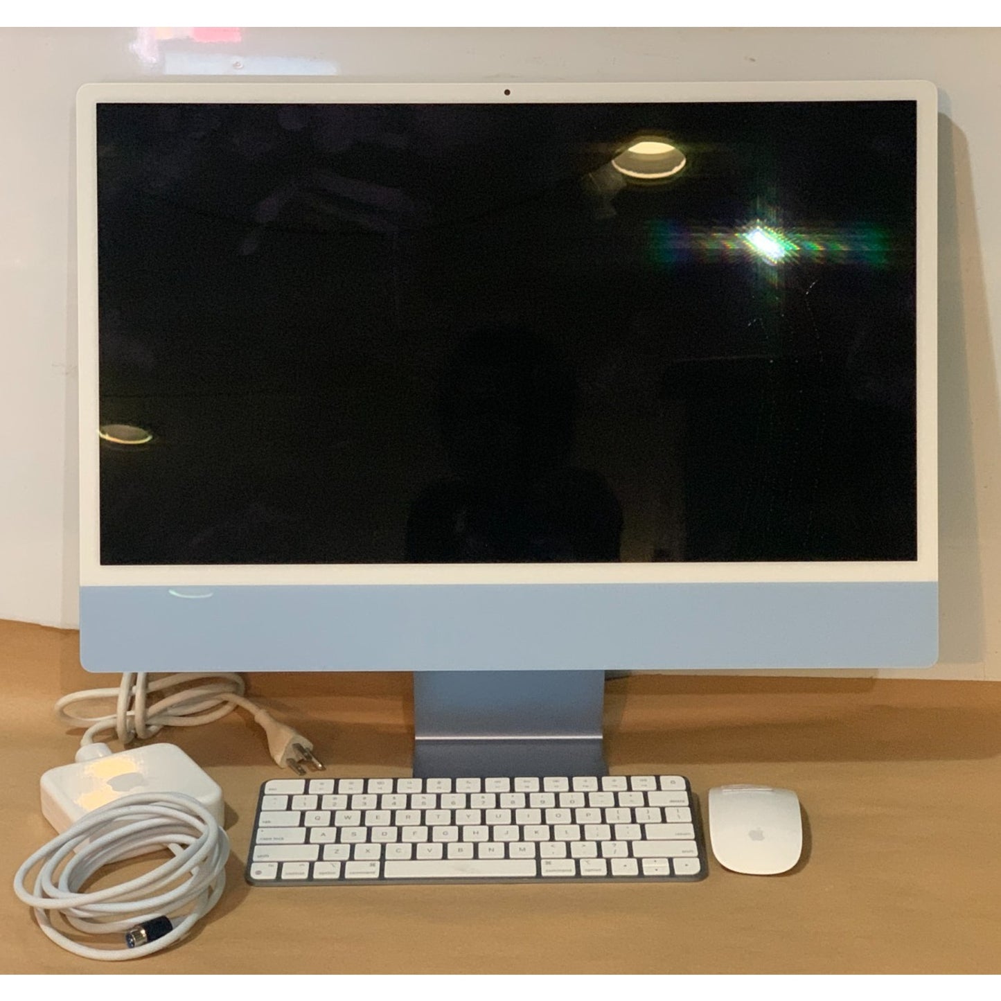 2021 Apple iMac 24" M1 3.2GHz 8GB RAM 256GB SSD Blue MJV93LL/A