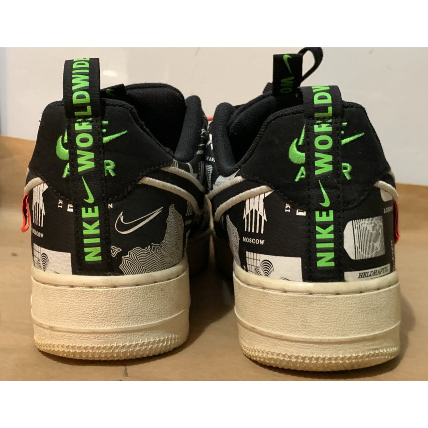 Nike Air Force 1 Worldwide Pack Shoes Mens Size 9 All Over Print