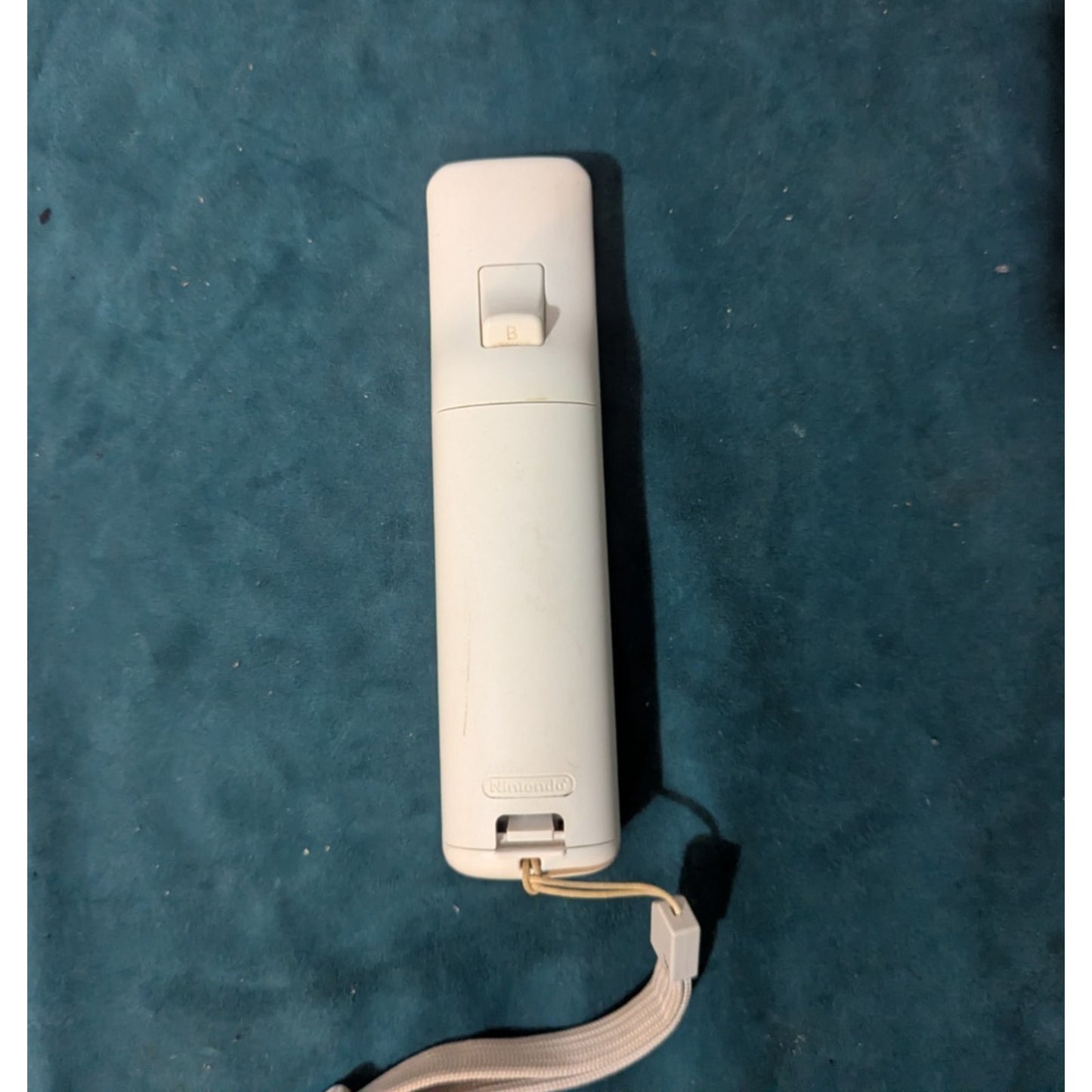 Nintendo Wii Model RVL-001 Console Bundle
