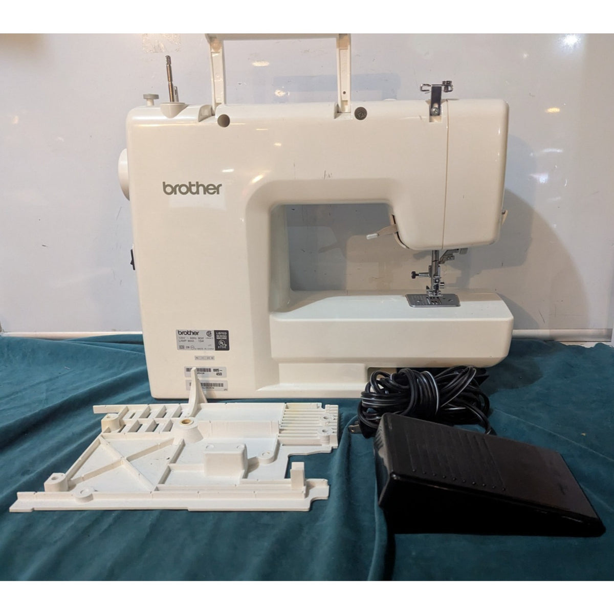 Brother XL -5130 Mechanical Sewing Machine