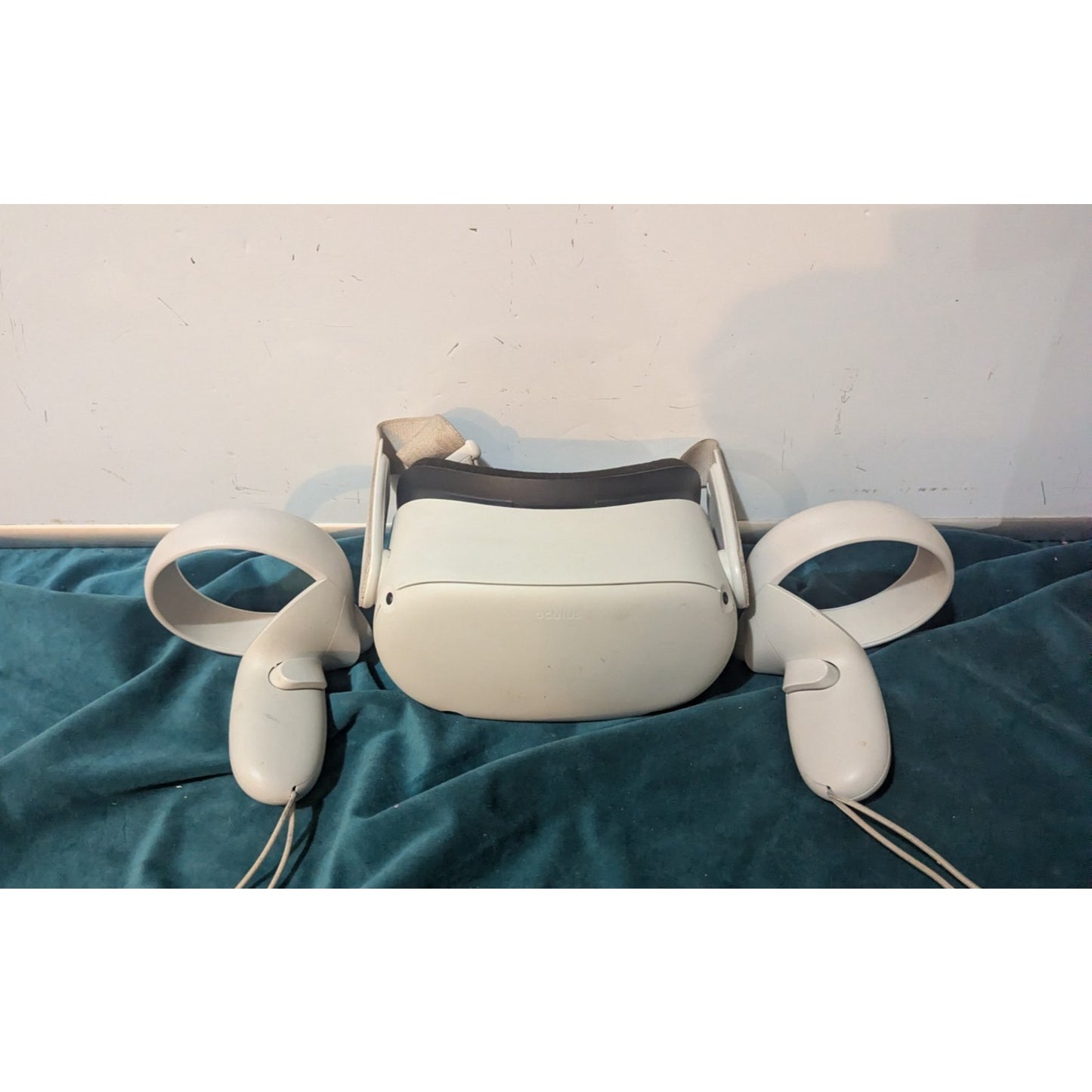 Meta Oculus Quest 2 128GB Standalone VR Headset