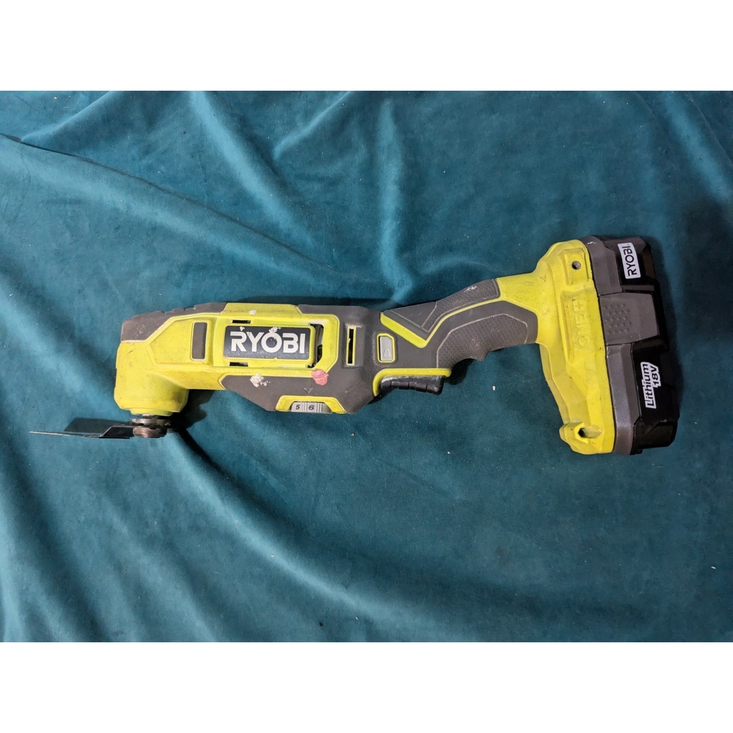 Ryobi ONE+ 18V Cordless Oscillating Multi-Tool Battery Included