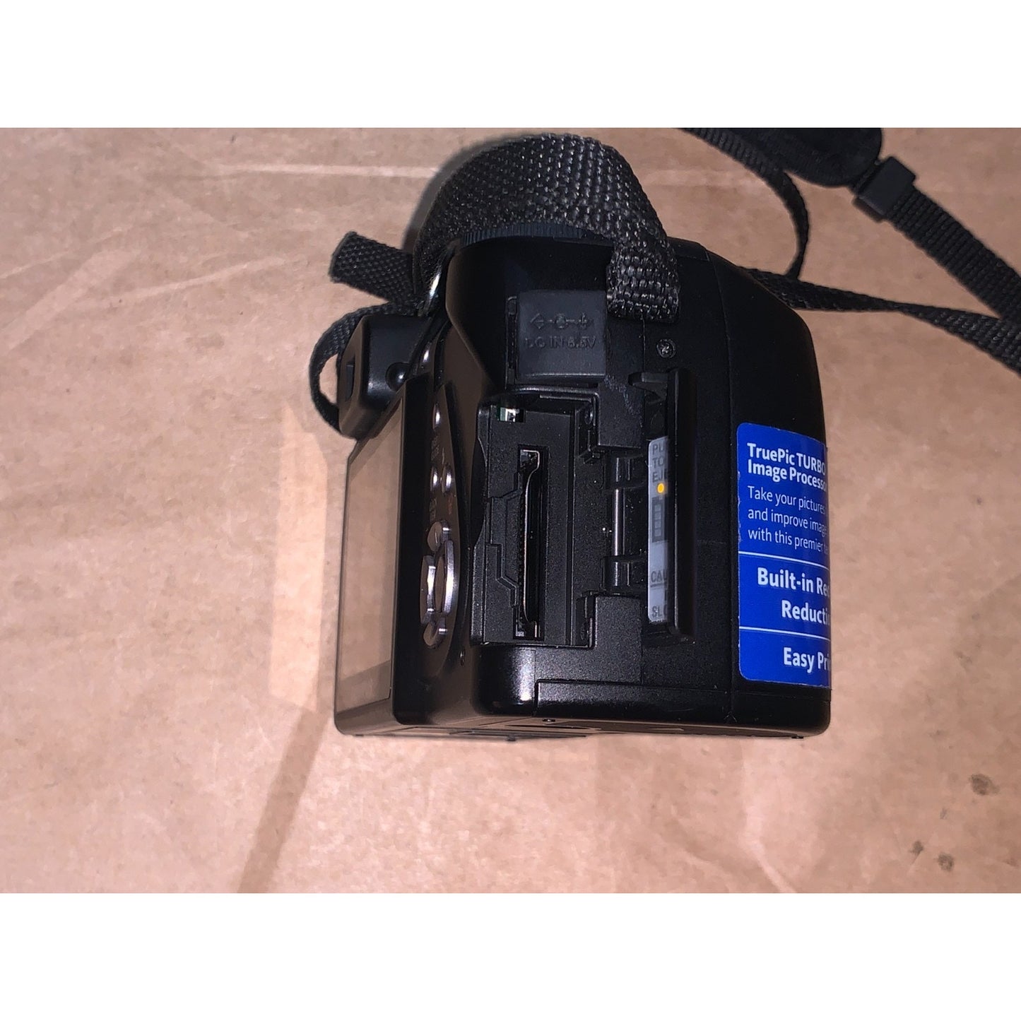 Olympus SP-500UZ 6MP Digital Bridge Camera w/ 2GB XD-Picture Card