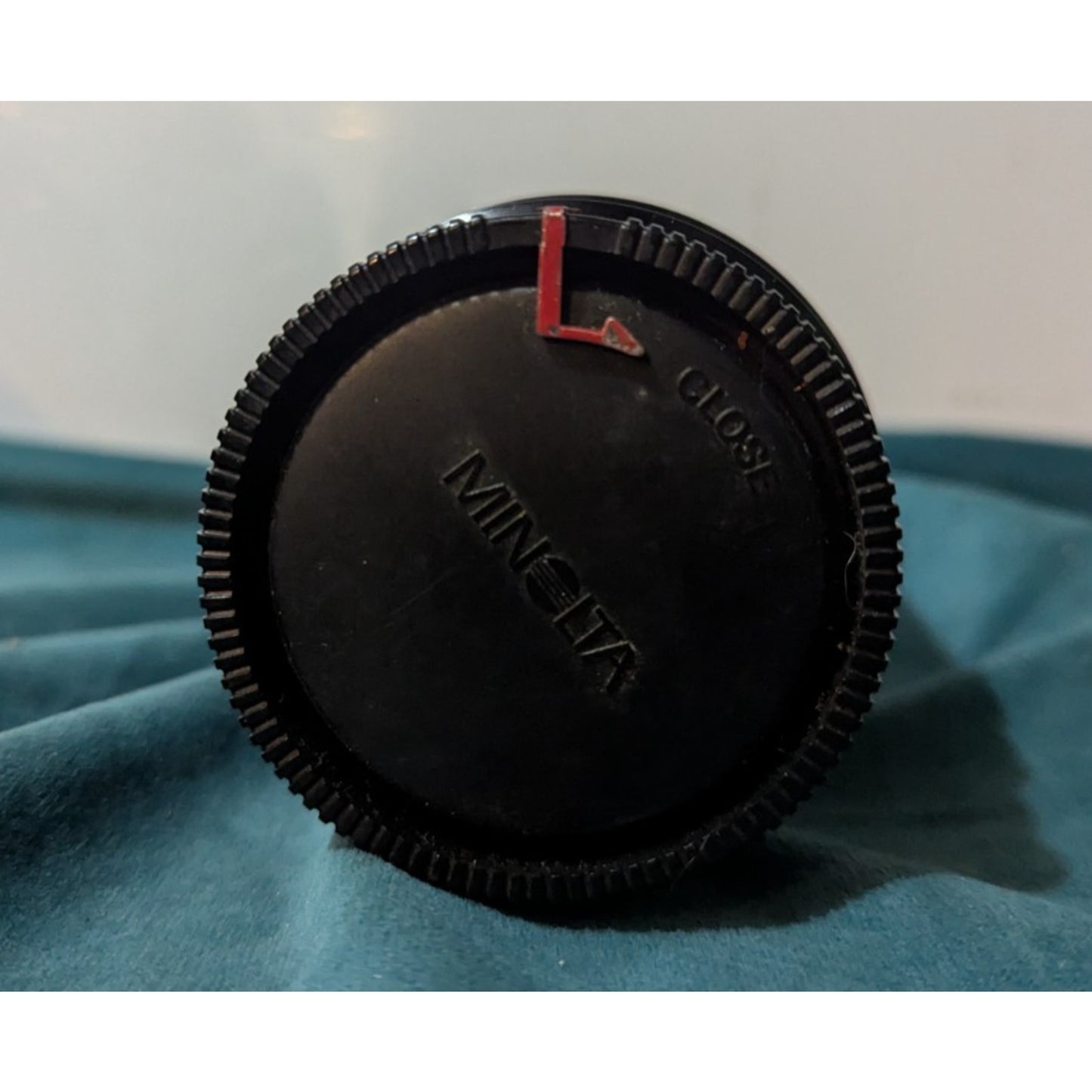 Minolta AF 75-300mm F/4.5-5.6 Zoom Lens