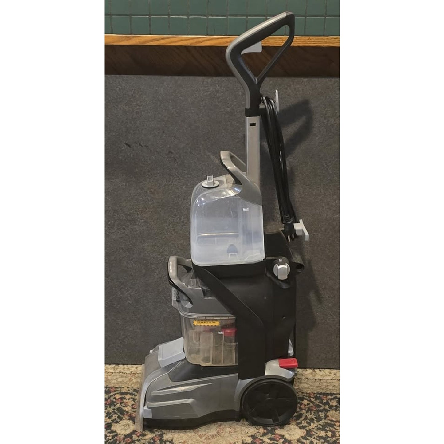 Hoover PowerScrub XL Carpet Cleaner / FH68010 /