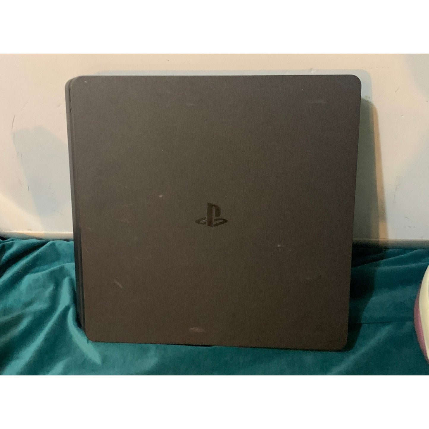 Sony PlayStation 4 Slim 1 tb Black Console Only