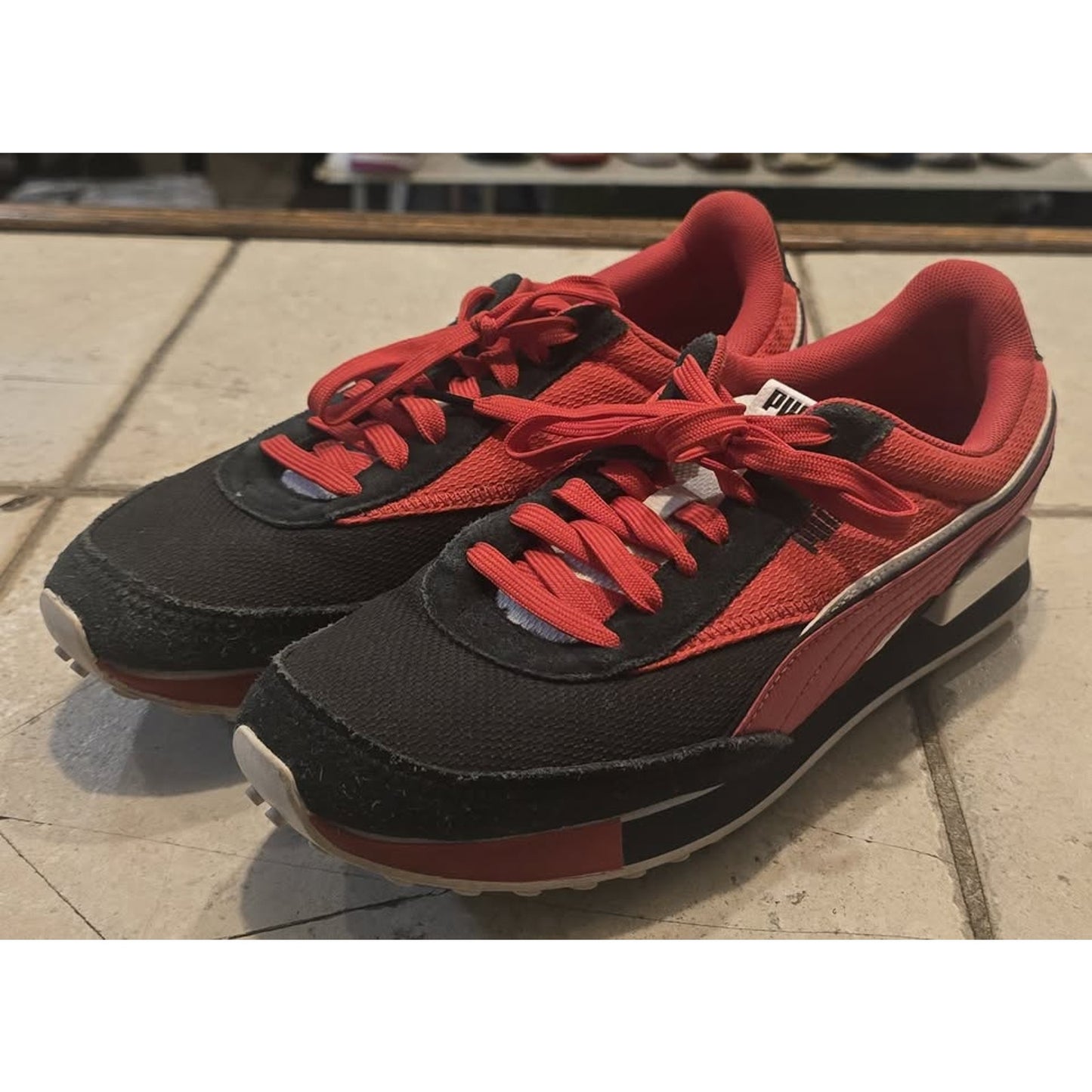 Puma Future Rider Radar 'High Risk Red' / 9.5"M / 381678-01 /