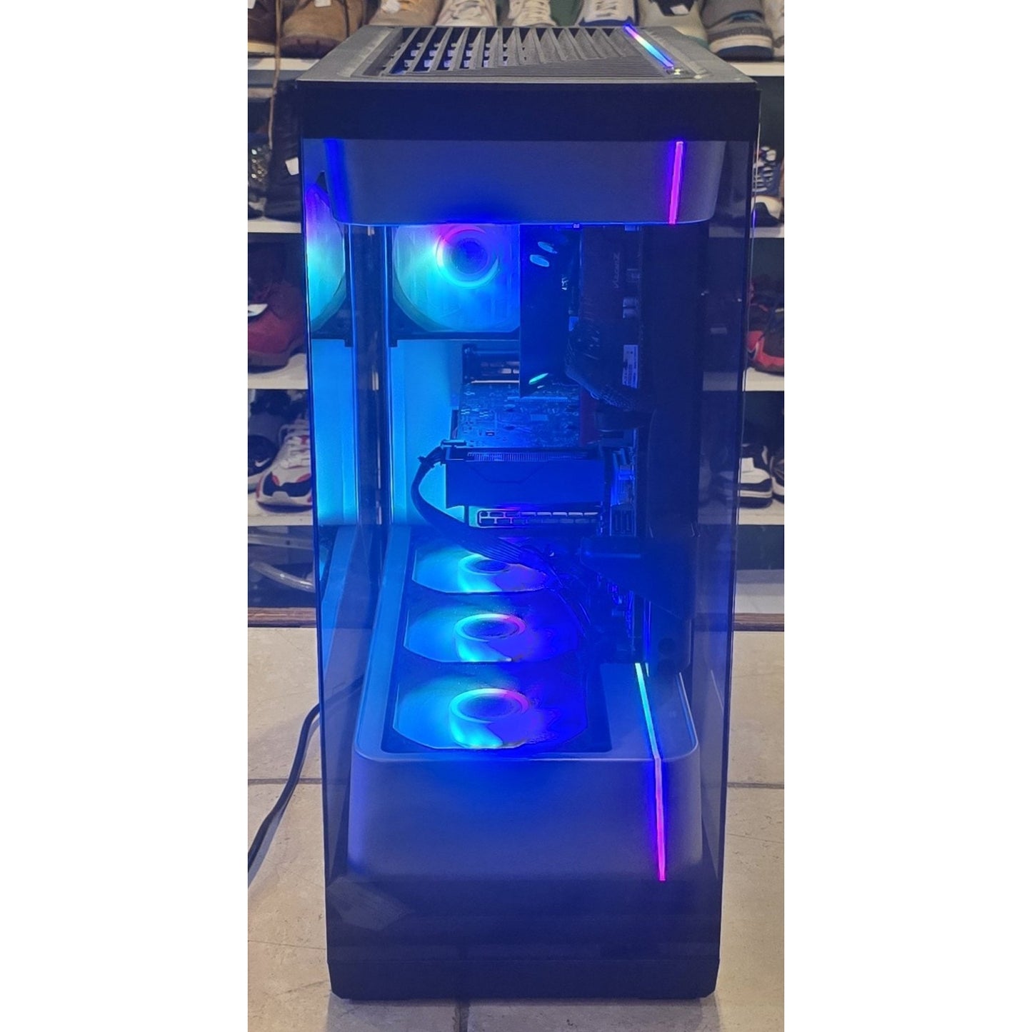 CyberPower ET8252-1122 / Ryzen 5-5500 / RX6500 XT / 1TB SSD / 16Ram / W11H /