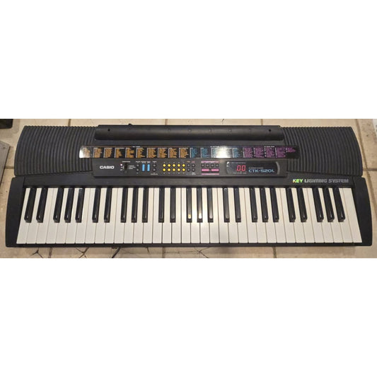Casio 61-Keys Lighted Electric Keyboard Piano / CTK-520L /