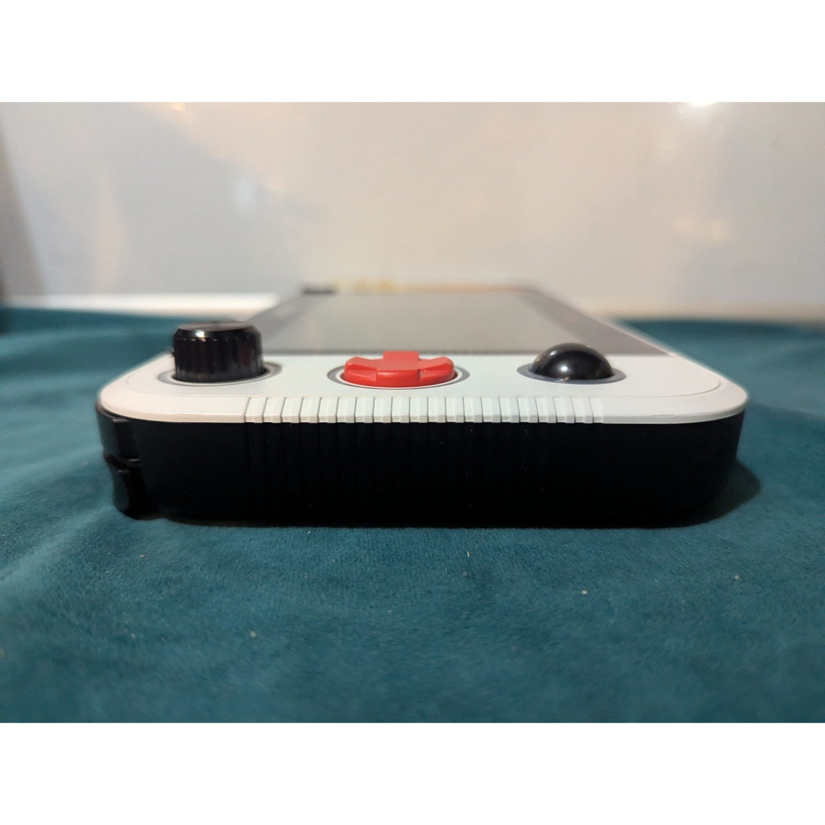 Atari Portable Gaming System Gamestation GO Console