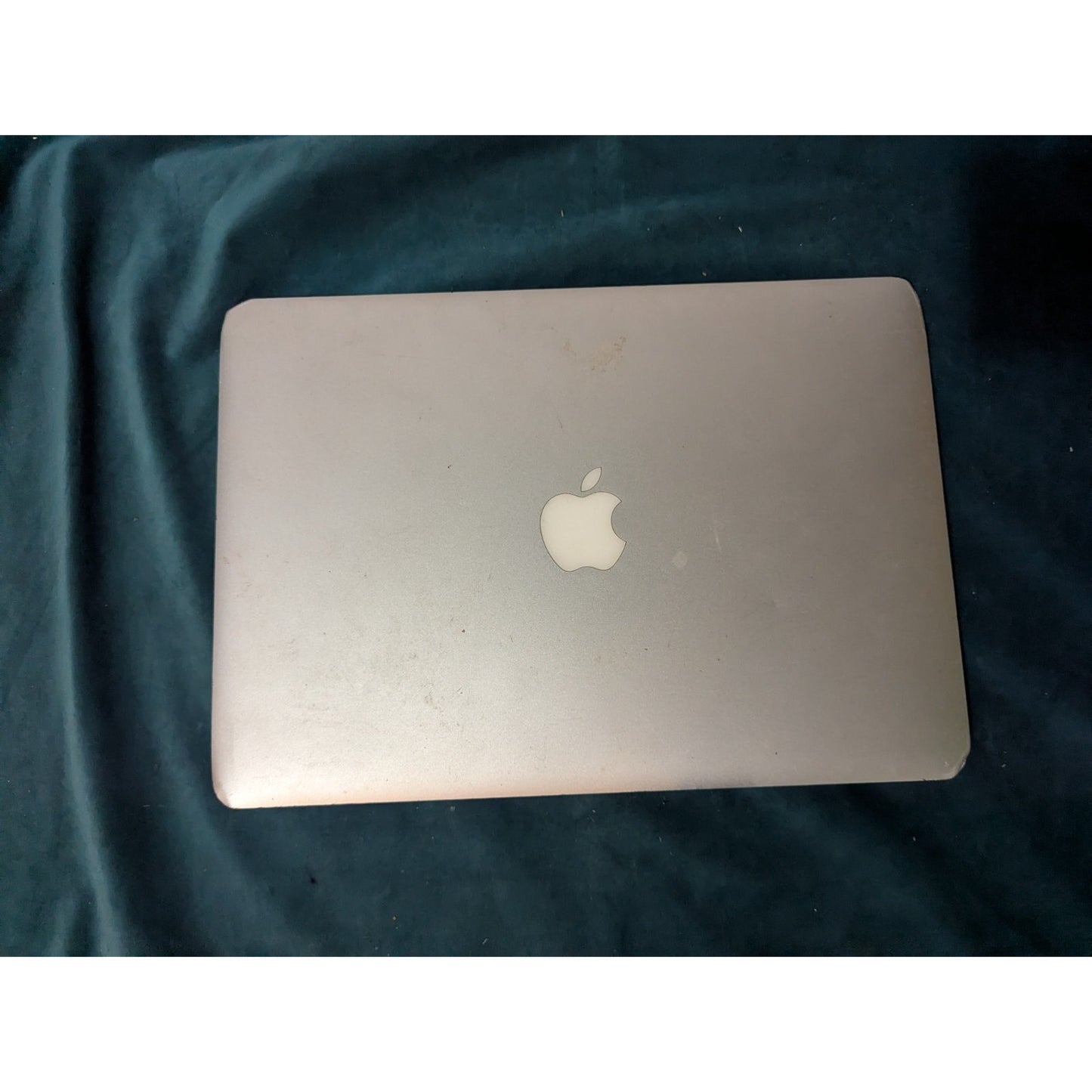Apple MacBook A1466 (FOR PARTS)