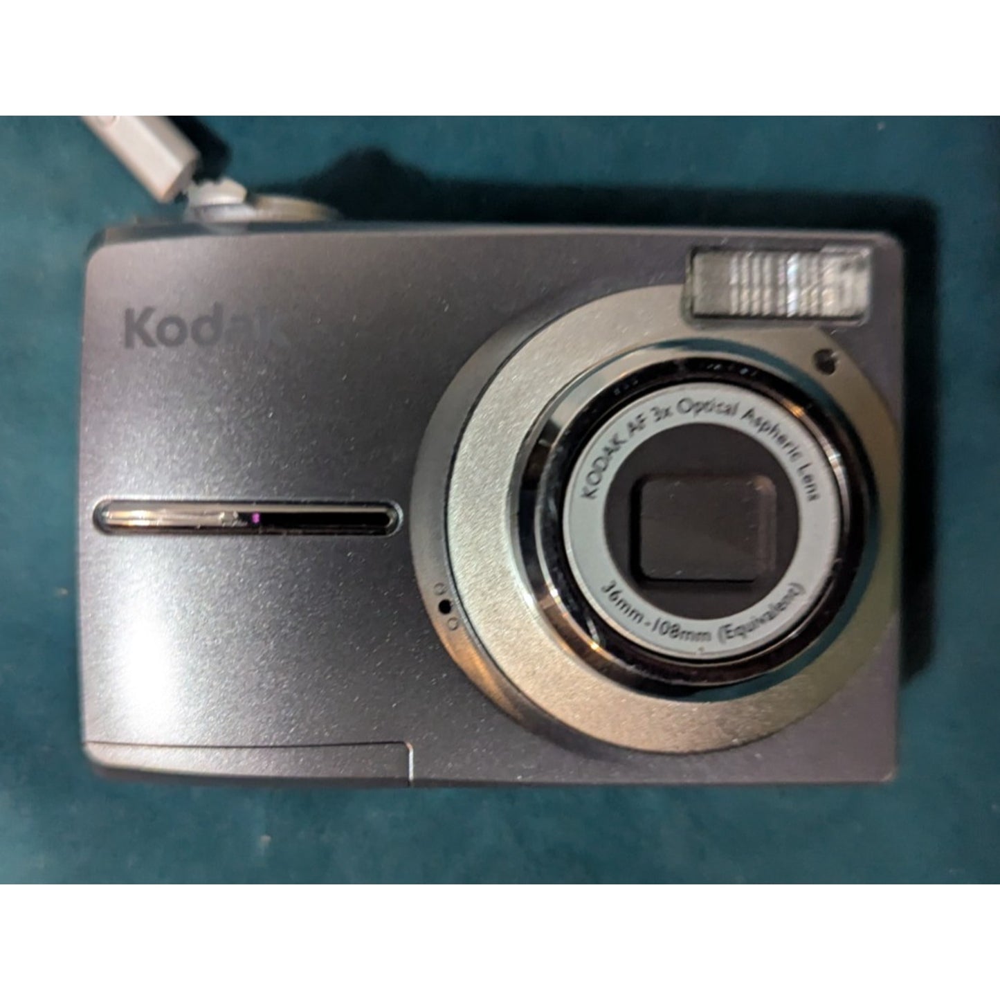Kodak EasyShare C813 Silver 8.2 MP 3xOptical Zoom Digital Camera