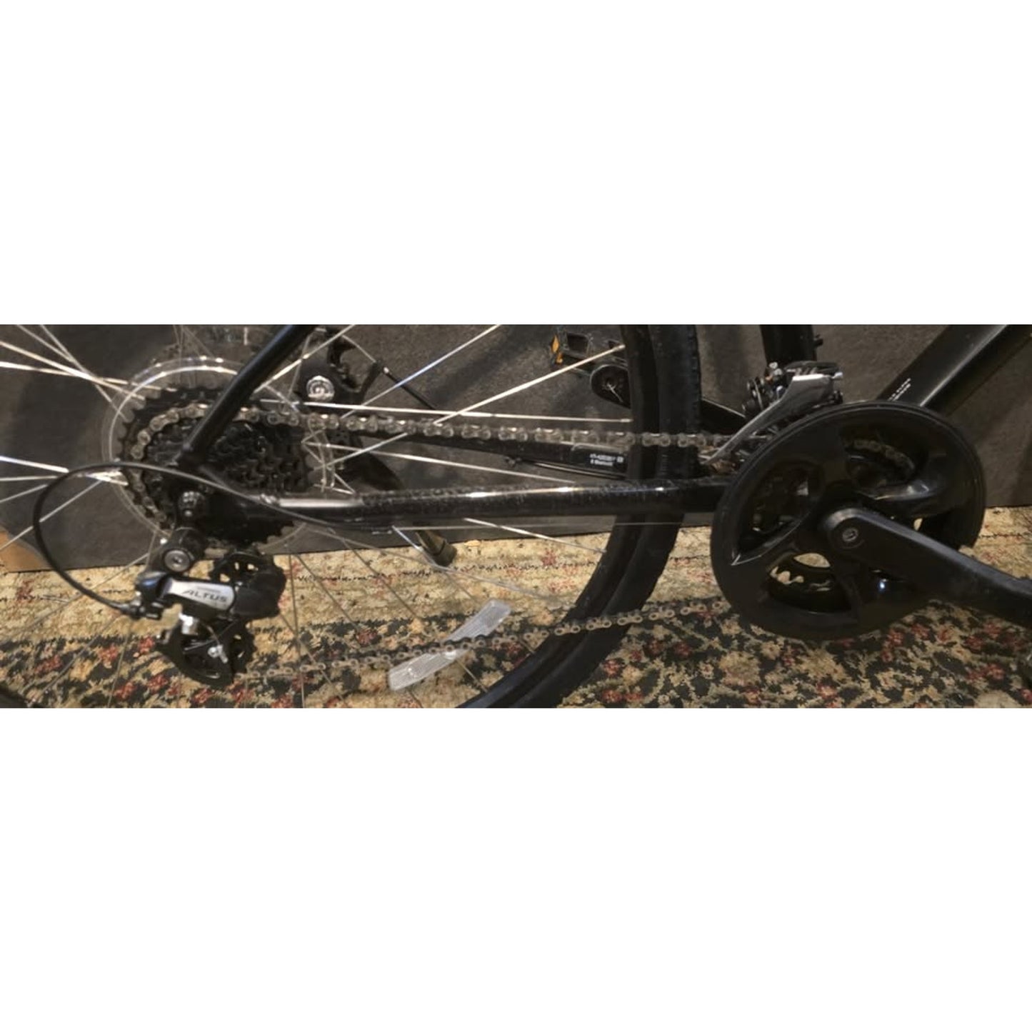 Trek FX1 Gen 3 Hybrid Bike / 700cm Wheels / 18" M Frame / 21-Speed /