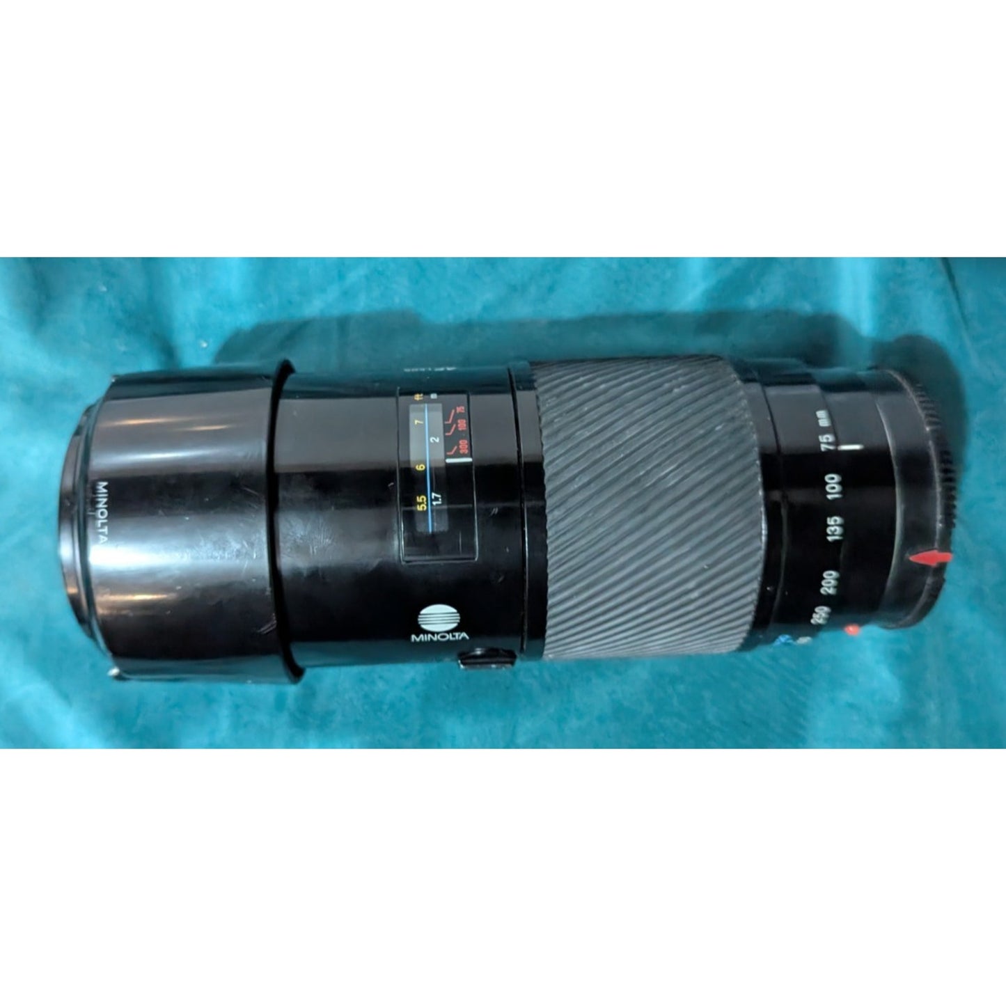 Minolta AF 75-300mm F/4.5-5.6 Zoom Lens