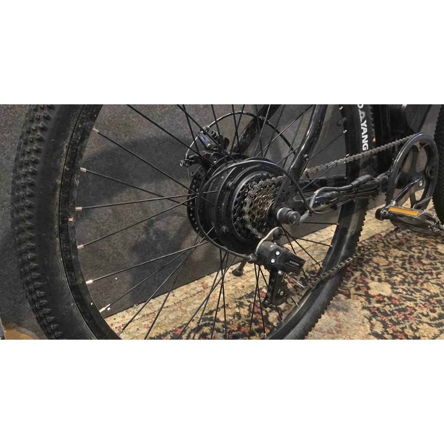 ZLG Commutor Electric Bike / 27.5" Wheels / 18.5" Frame / 7-Speed /