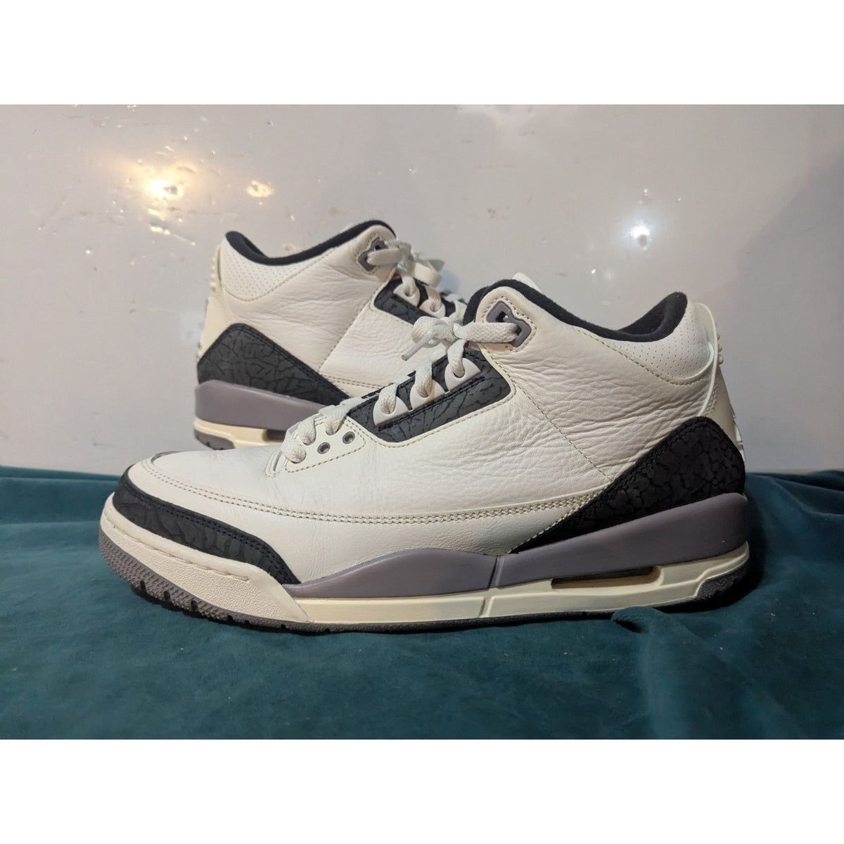 Air Jordan 3 Retro Summet White Fire Red Cement Grey Size 11 CT8532-106