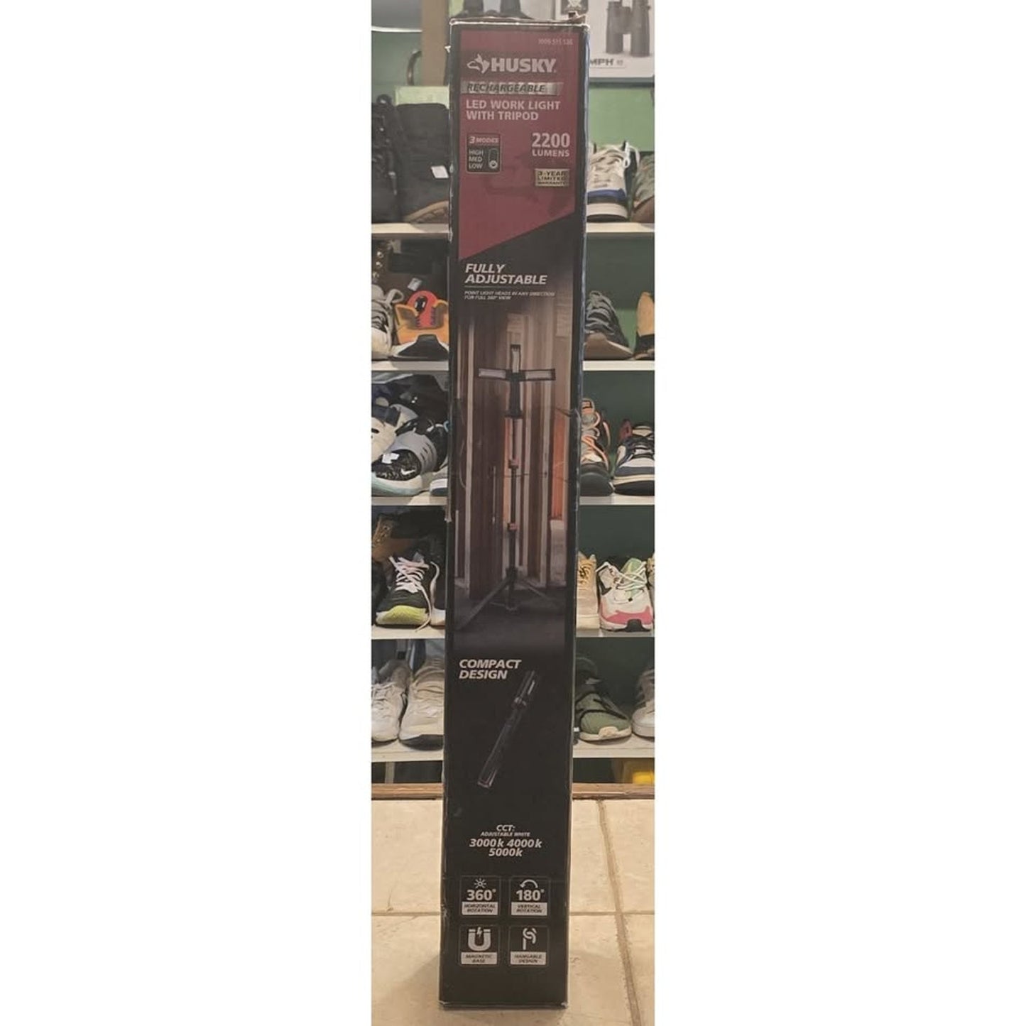 Husky rechargeable LED work light w/Tripod 2200 lumens 1009 515 536