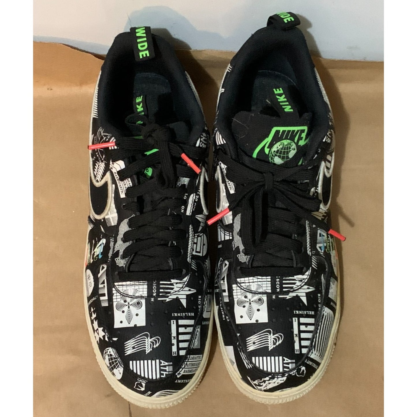 Nike Air Force 1 Worldwide Pack Shoes Mens Size 9 All Over Print