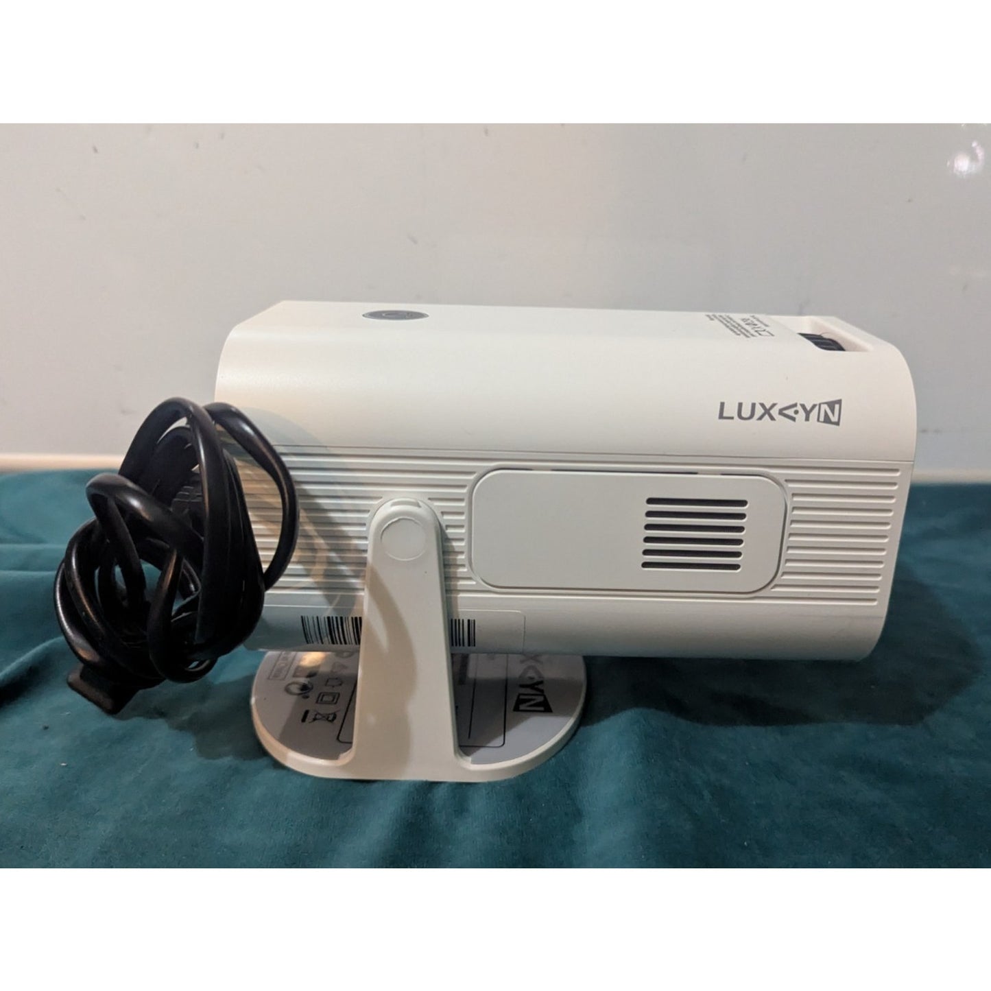 Smart Mini Projector Built-in Apps & Electric Focus w/WiFi and Bluetooth