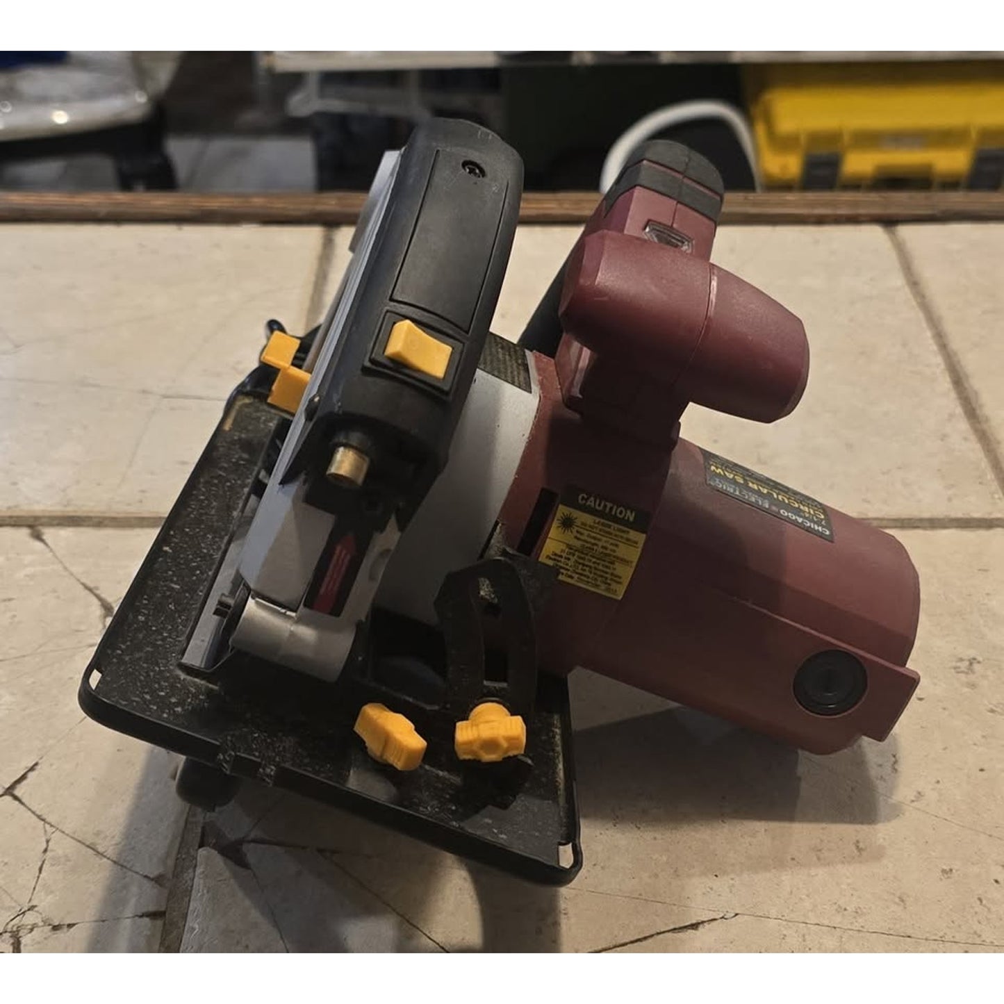 Chicago 7-1/4" Circular Saw w/ Laser / 69078 /