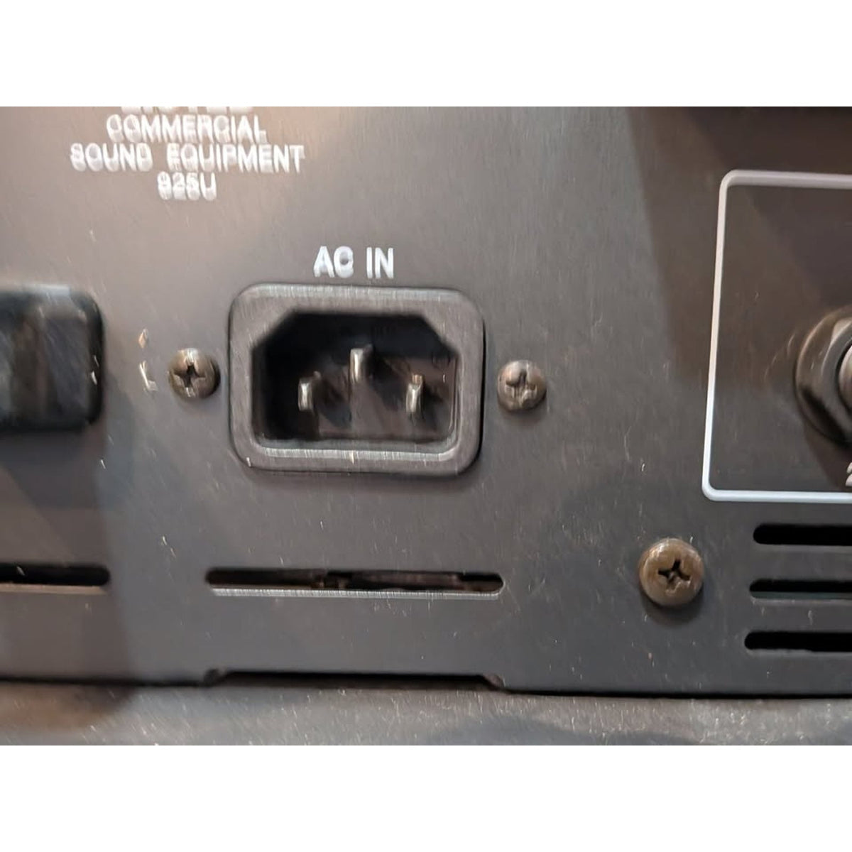 Yamaha EMX88s Powered Mixer / JN01362