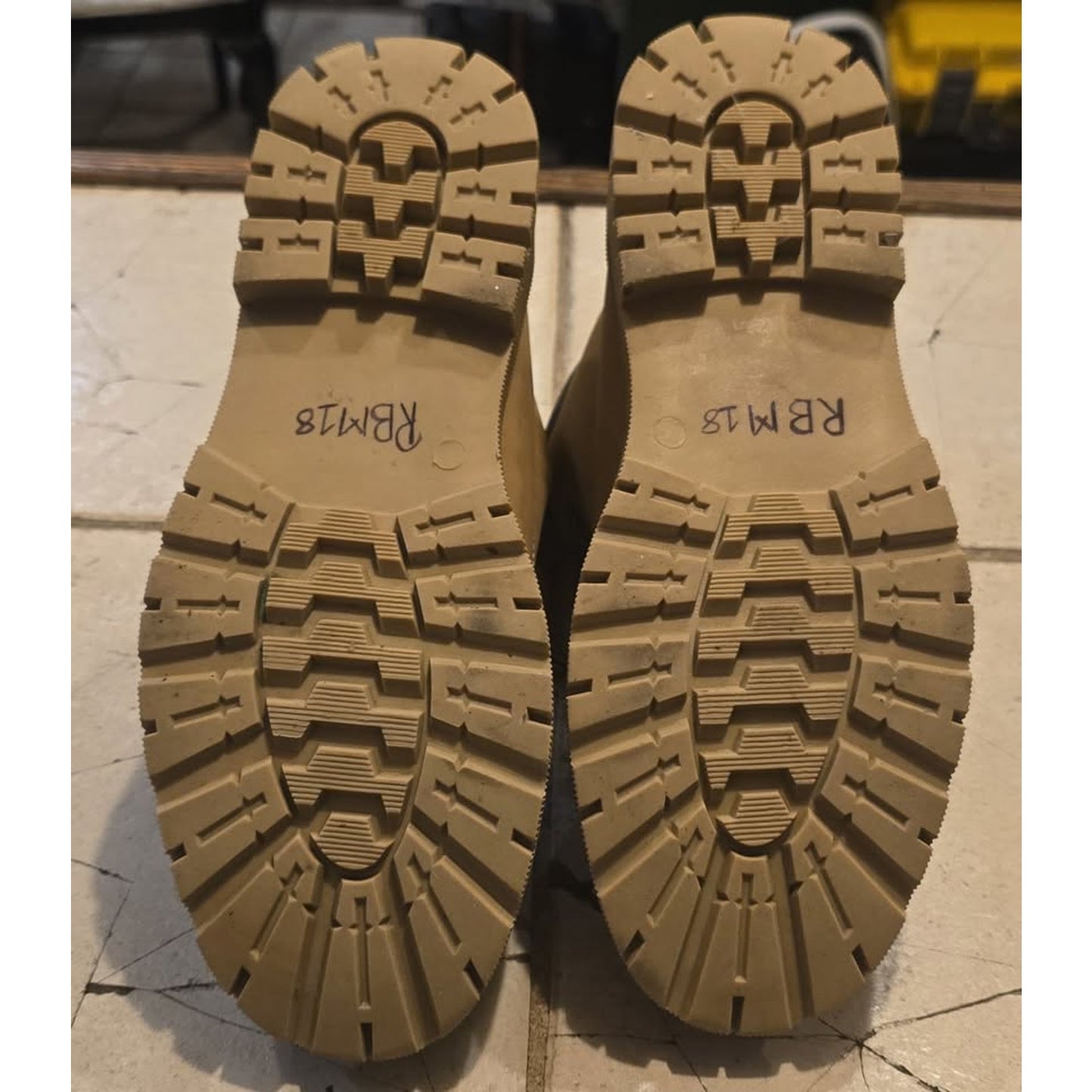 Rocawear Mens 11" Work Style Boots