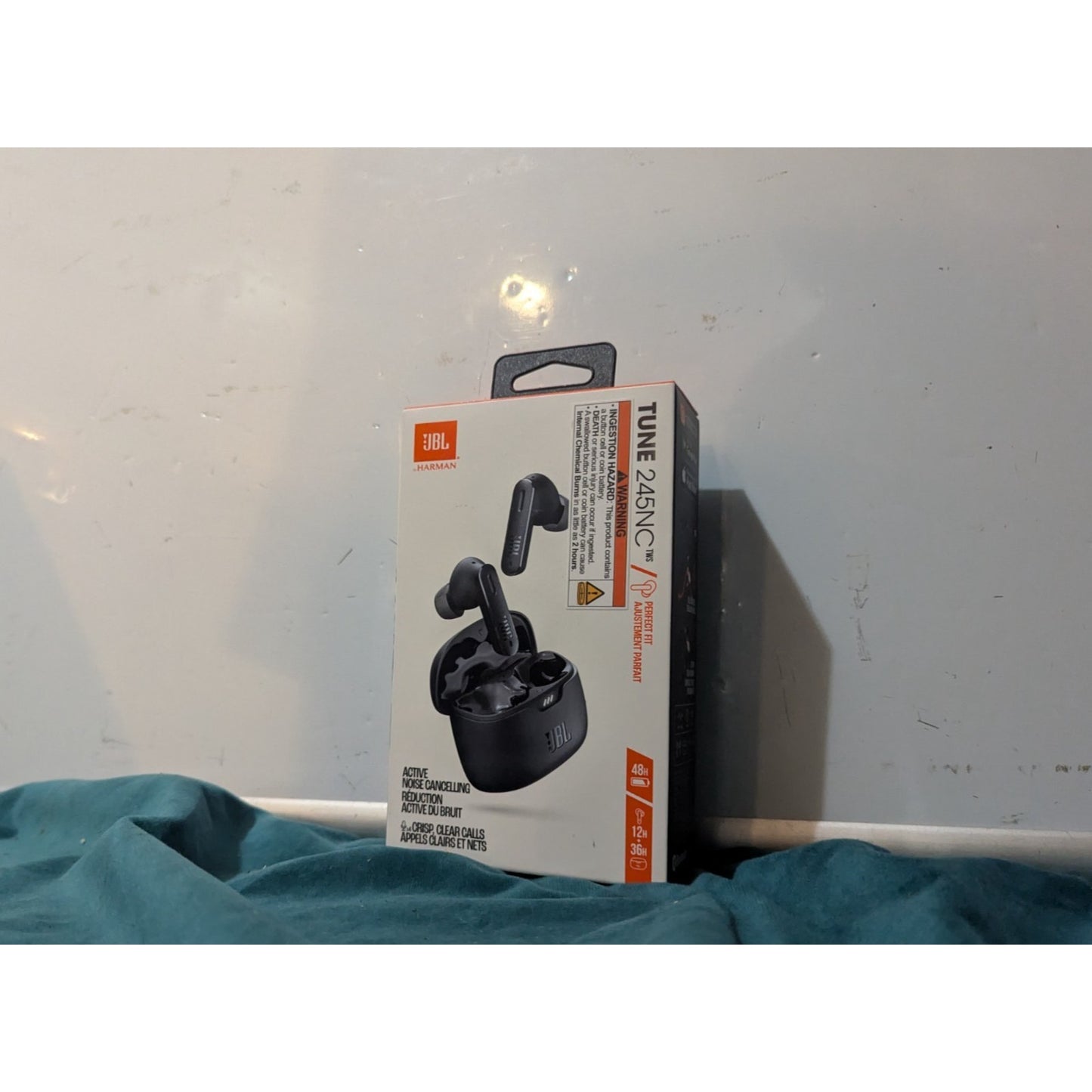 JBL - Tune 245NC True Wireless Noise Cancelling Earbuds - Black